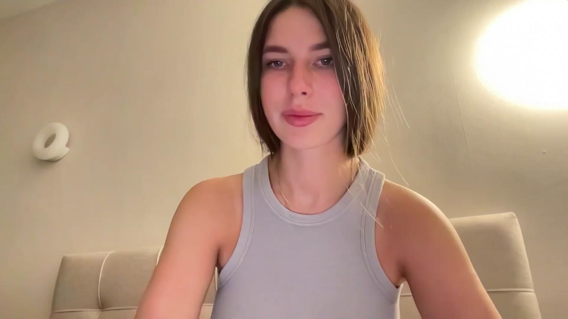 Gallery image thumbnail from kissfreeze's myfreecams stream on, 03/20/2026, 21:07 image 6 of 20