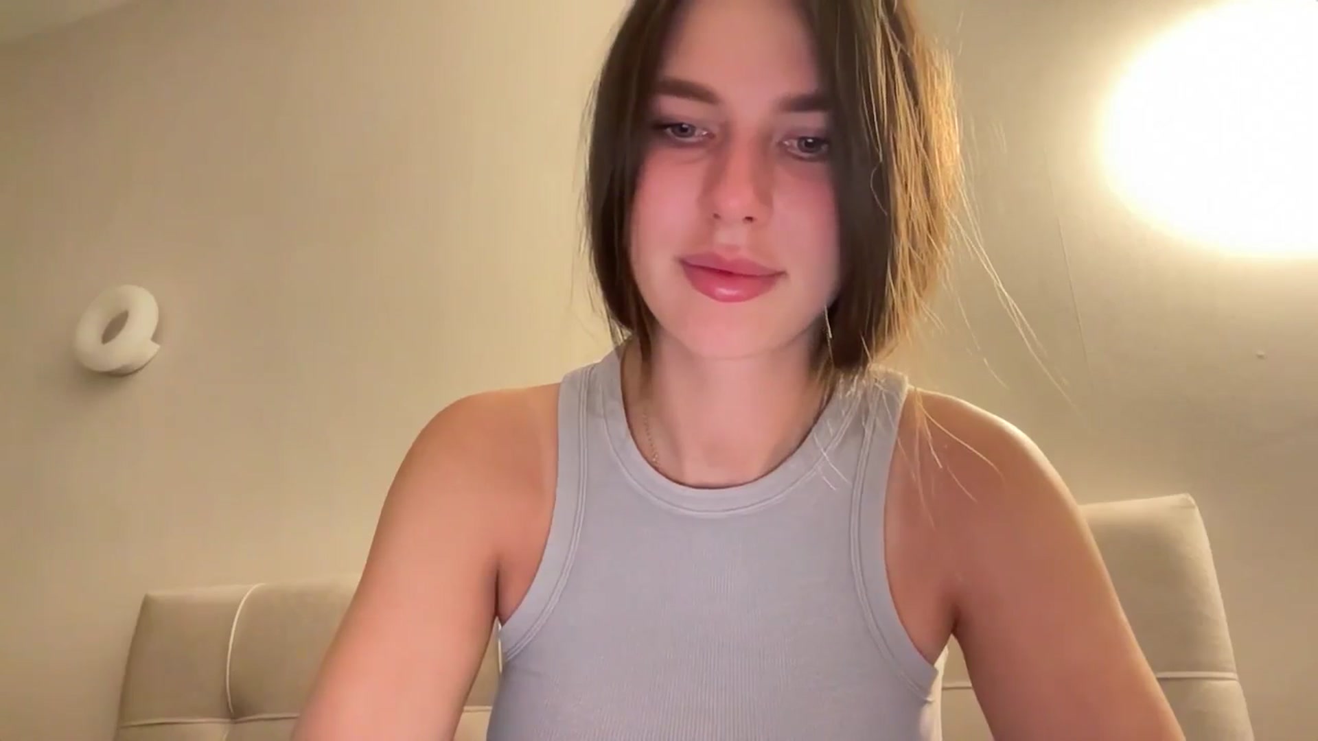 Gallery image thumbnail from kissfreeze's myfreecams stream on, 03/20/2026, 21:07 image 20 of 20