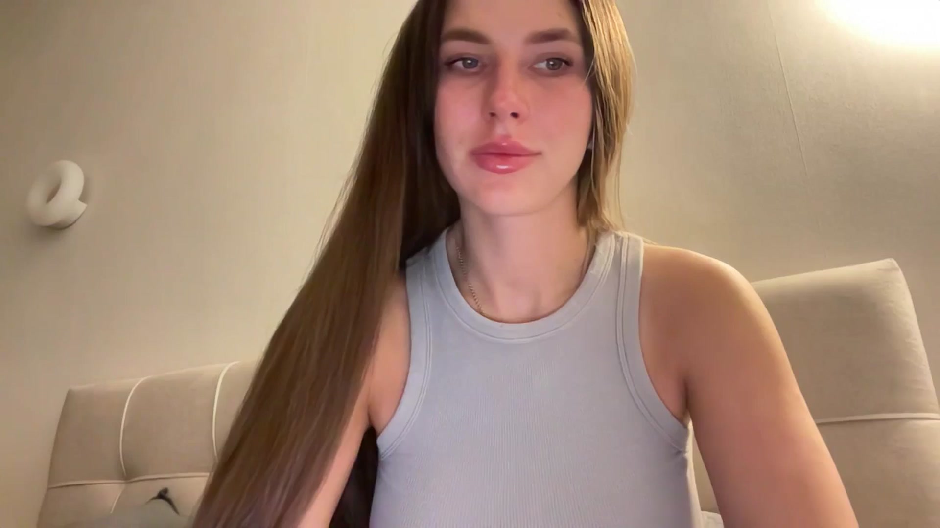 Gallery image thumbnail from kissfreeze's myfreecams stream on, 03/22/2026, 21:21 image 1 of 20