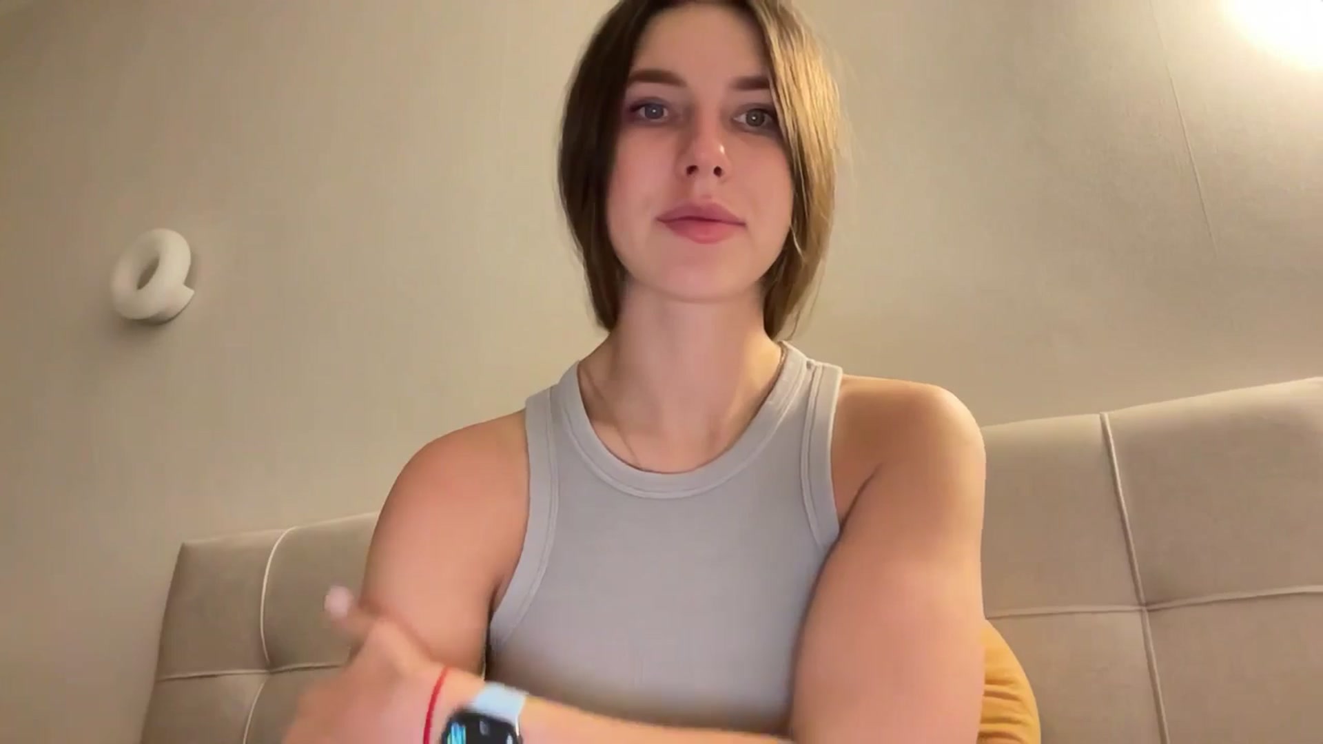 Gallery image thumbnail from kissfreeze's myfreecams stream on, 03/24/2026, 22:30 image 2 of 20