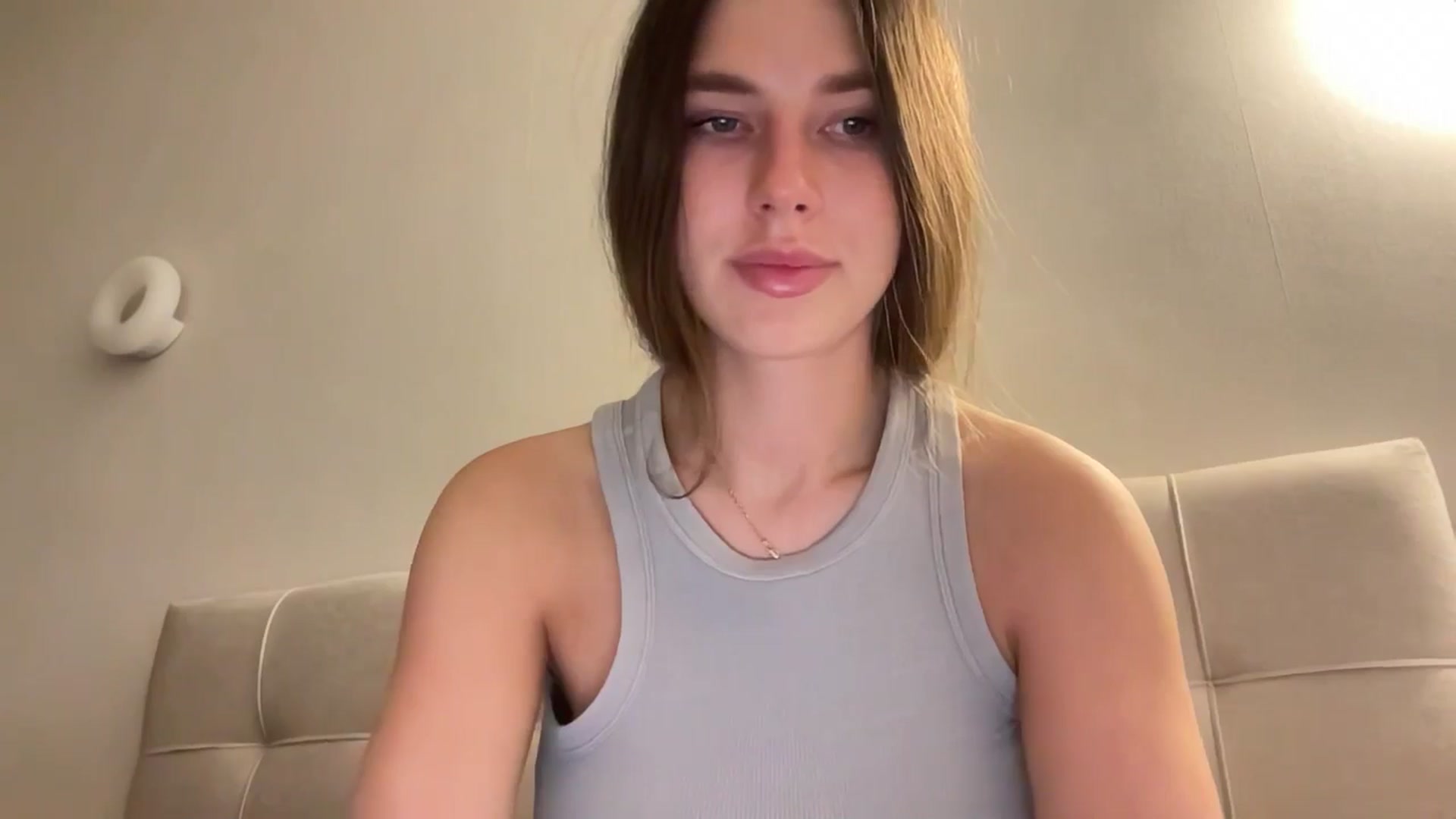 Gallery image thumbnail from kissfreeze's myfreecams stream on, 03/24/2026, 22:30 image 19 of 20
