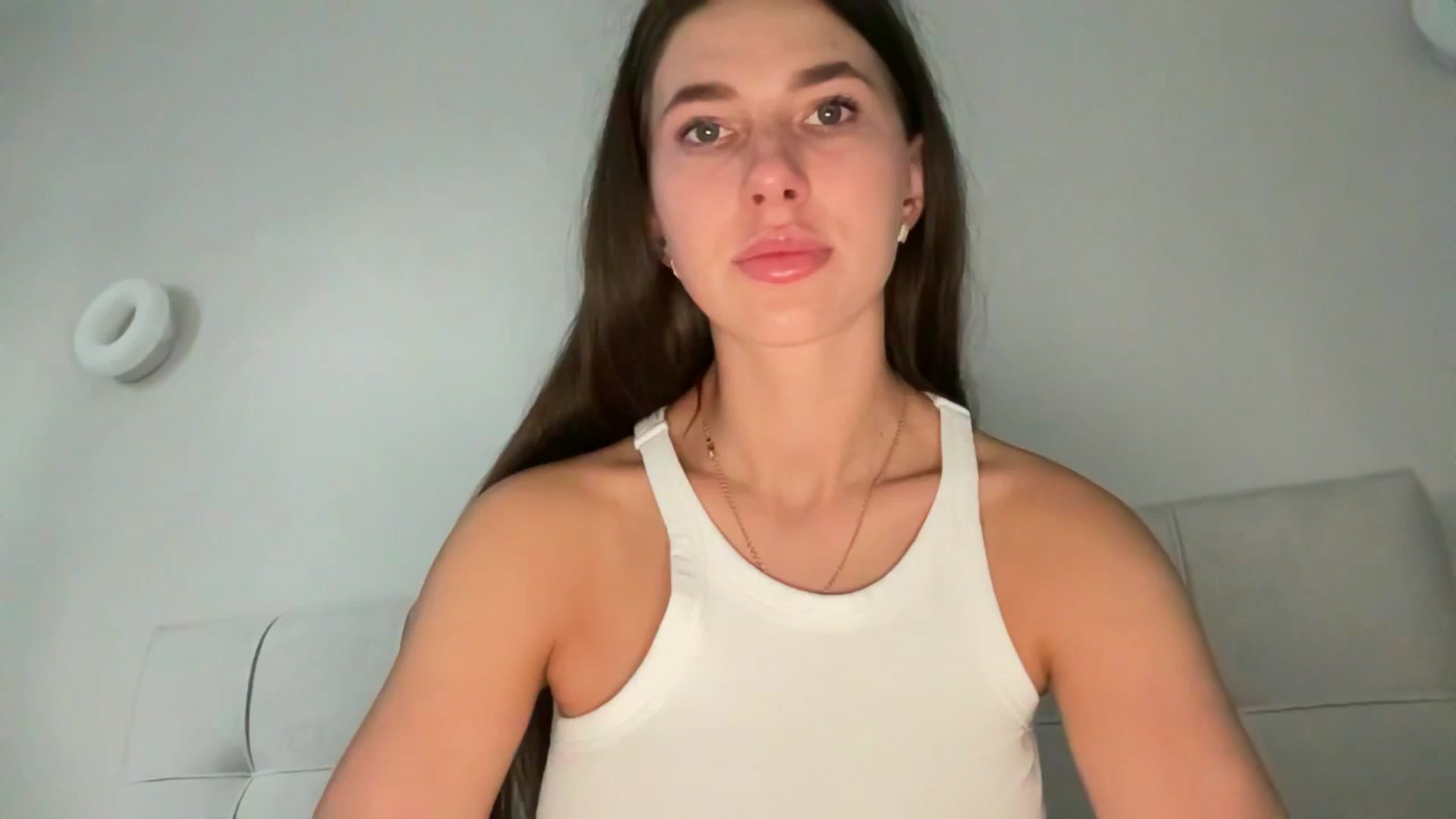 Gallery image thumbnail from kissfreeze's myfreecams stream on, 03/29/2026, 15:14 image 1 of 20