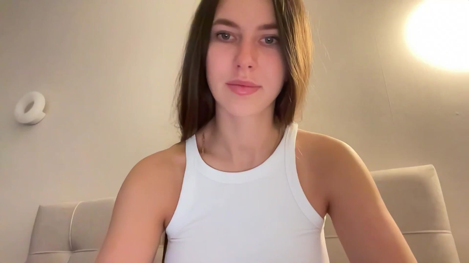 Gallery image thumbnail from kissfreeze's myfreecams stream on, 04/04/2026, 16:20 image 7 of 20