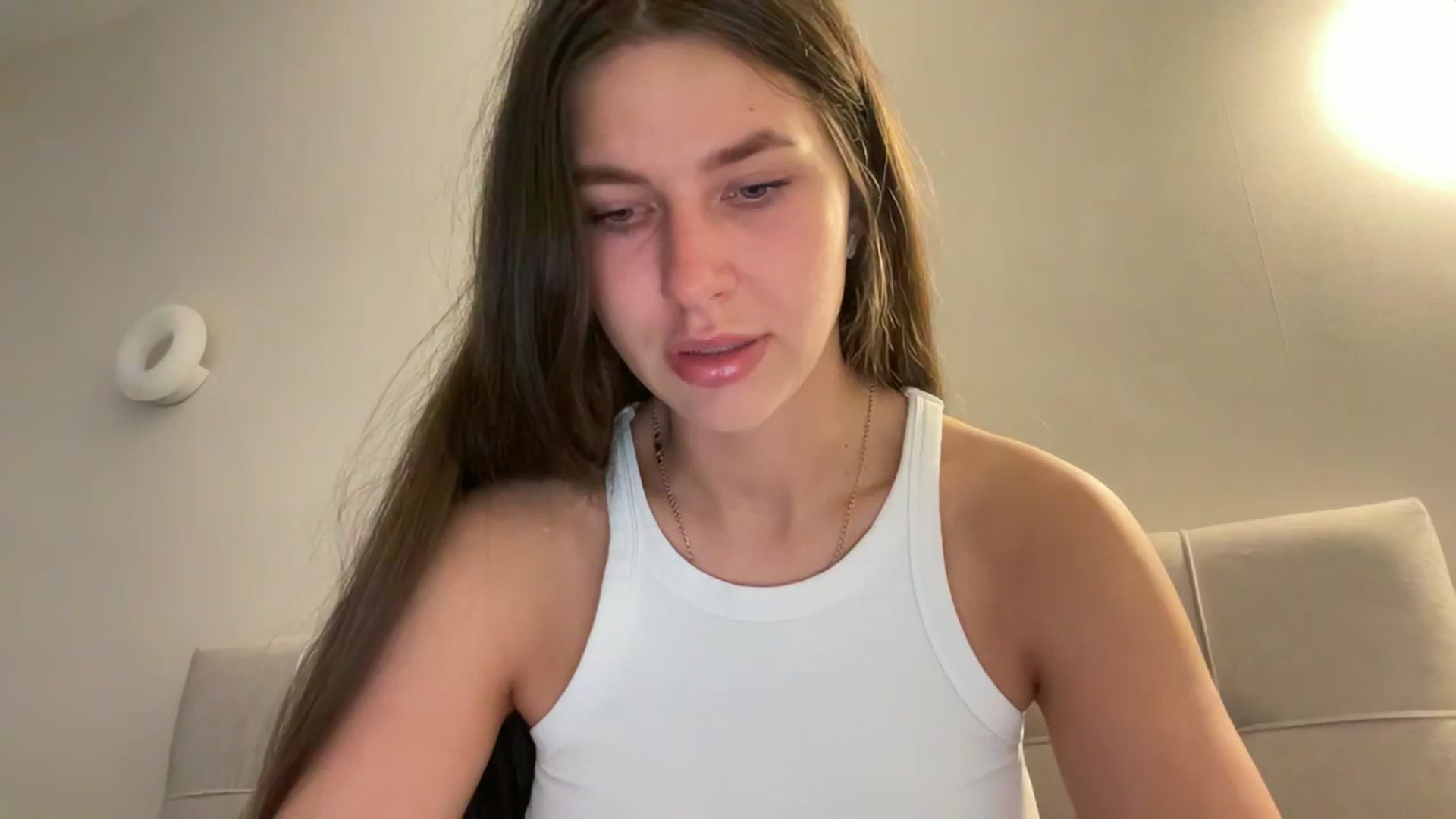 Gallery image thumbnail from kissfreeze's myfreecams stream on, 04/04/2026, 16:20 image 4 of 20
