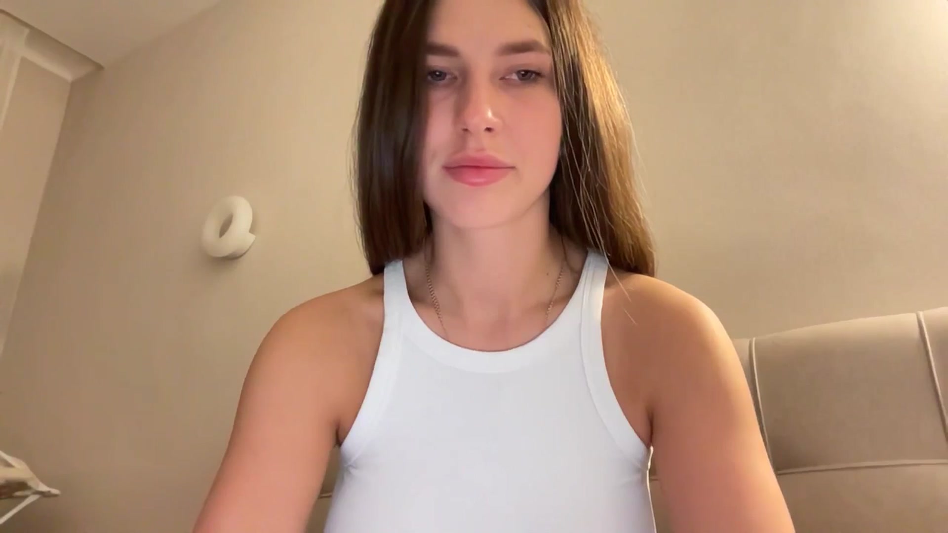 Gallery image thumbnail from kissfreeze's myfreecams stream on, 04/07/2026, 21:04 image 10 of 20