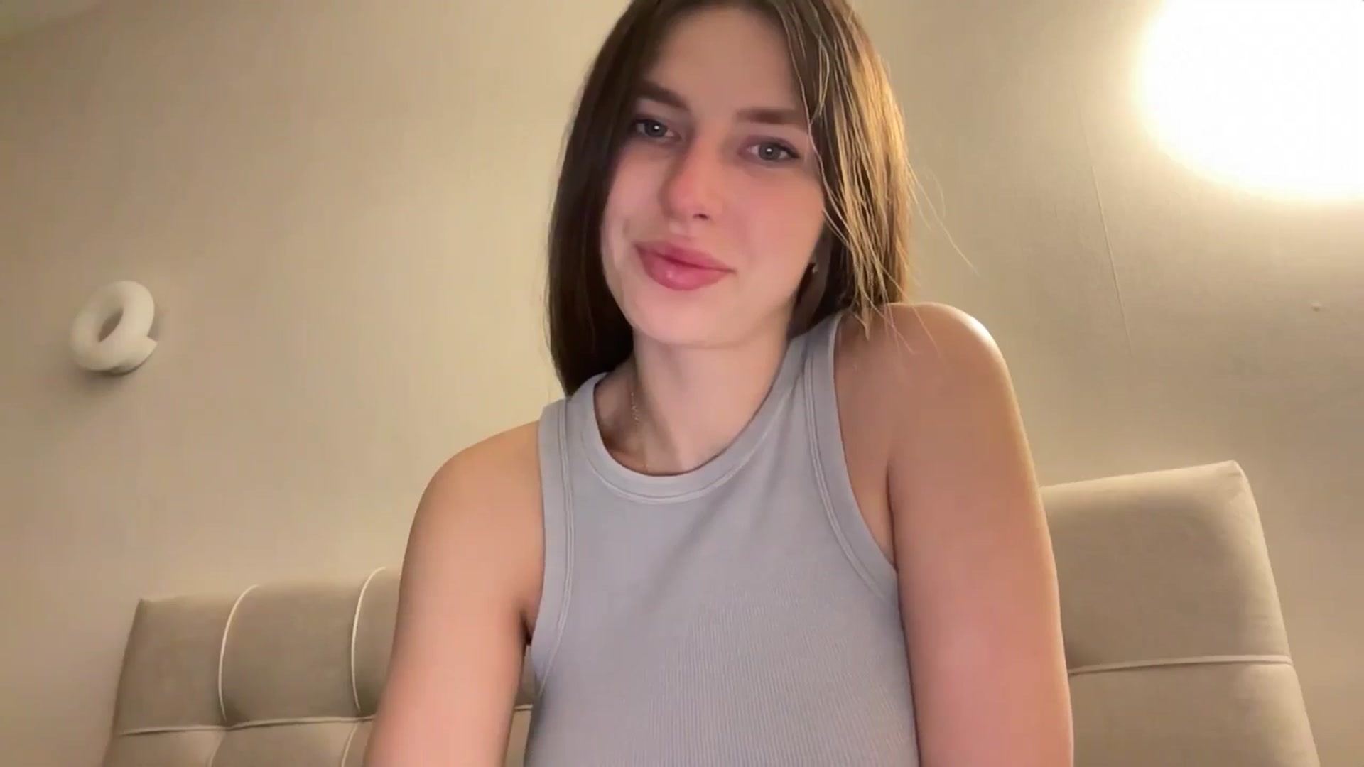 Gallery image thumbnail from kissfreeze's myfreecams stream on, 04/11/2026, 21:36 image 12 of 20