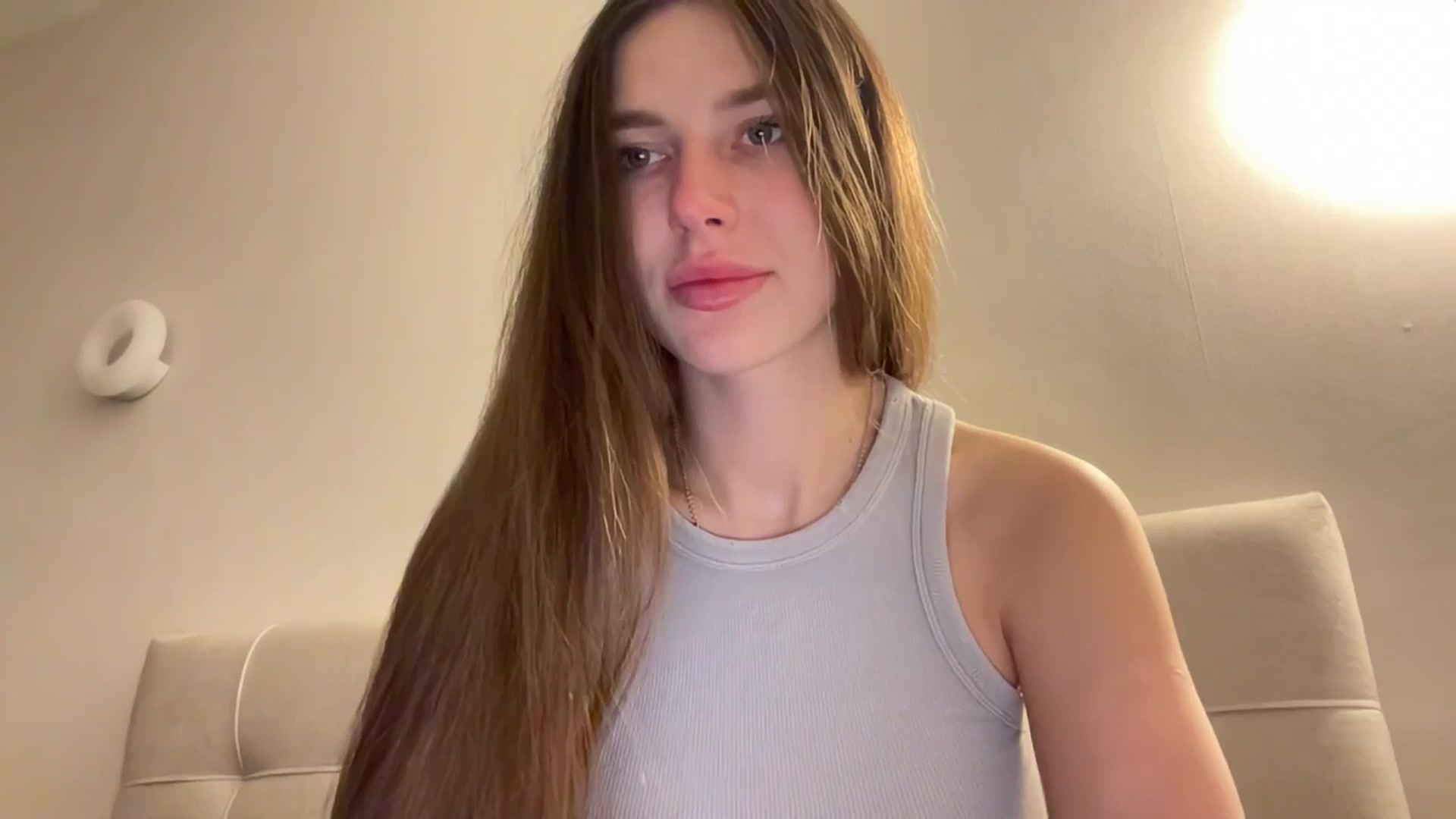 Gallery image thumbnail from kissfreeze's myfreecams stream on, 04/11/2026, 21:36 image 2 of 20