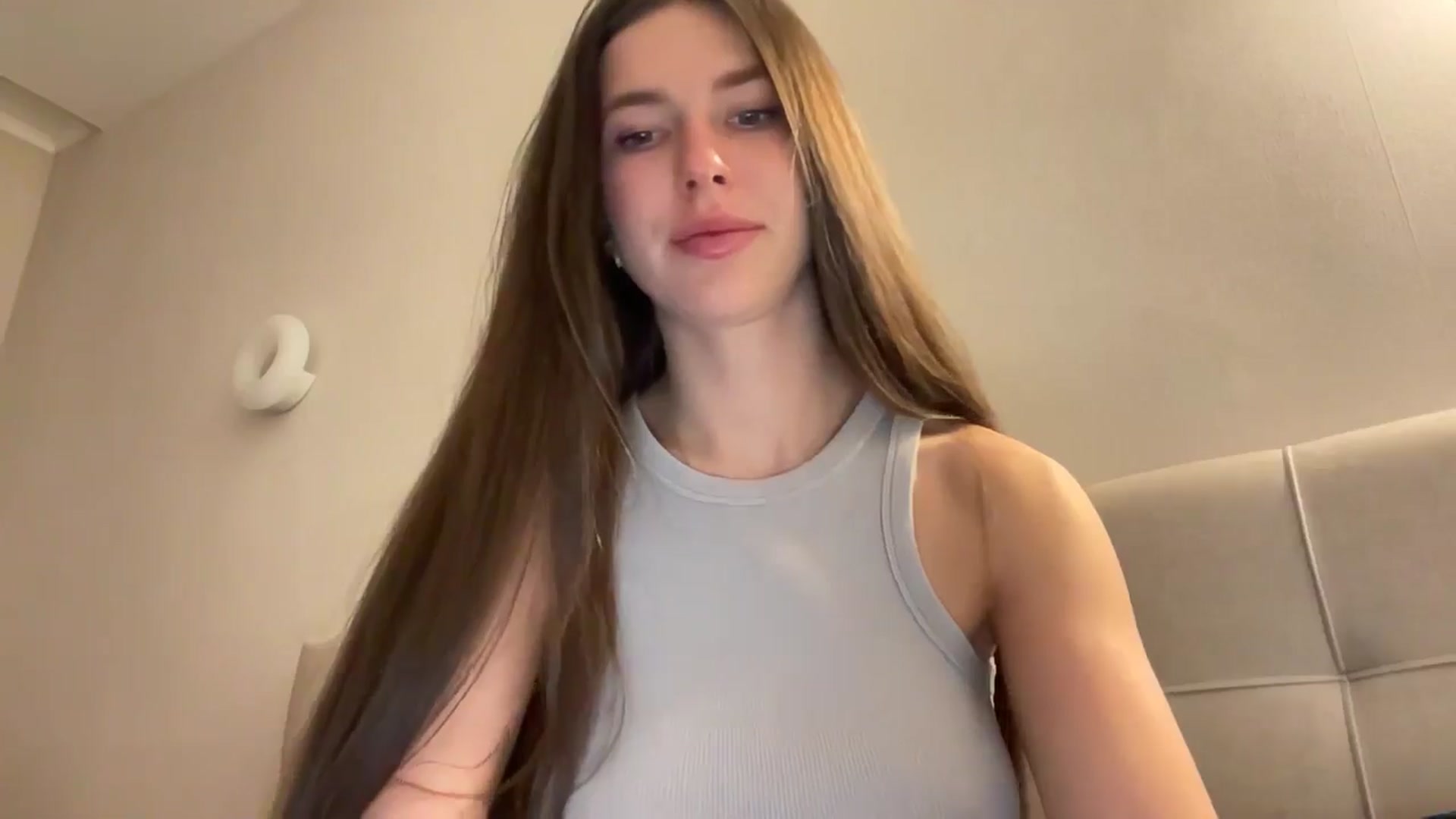 Gallery image thumbnail from kissfreeze's myfreecams stream on, 04/13/2026, 21:22 image 11 of 20