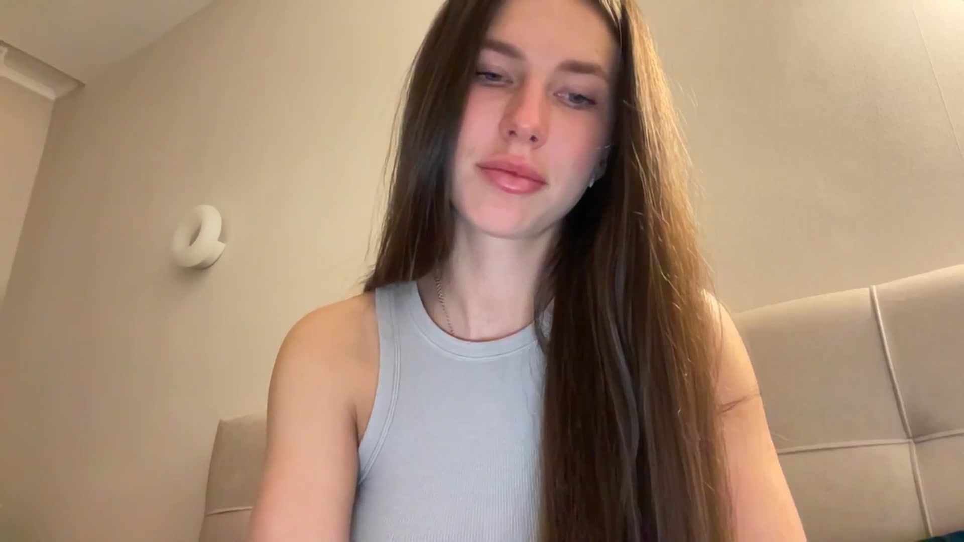 Gallery image thumbnail from kissfreeze's myfreecams stream on, 04/13/2026, 21:22 image 15 of 20