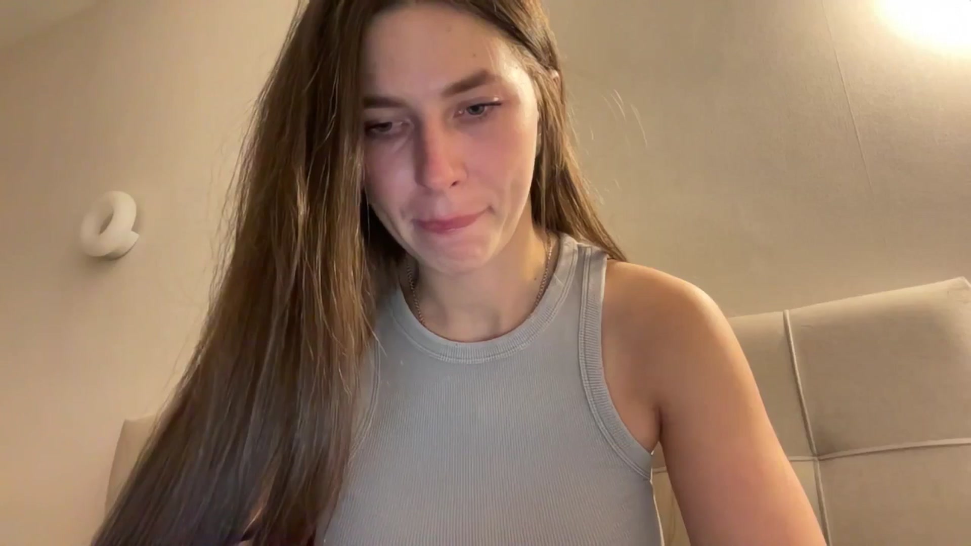 Gallery image thumbnail from kissfreeze's myfreecams stream on, 04/13/2026, 21:22 image 6 of 20