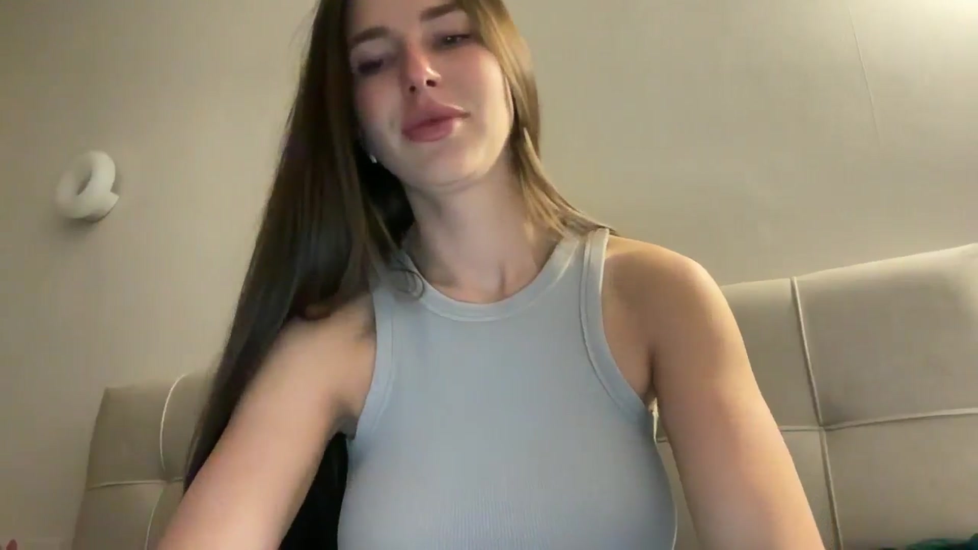 Gallery image thumbnail from kissfreeze's myfreecams stream on, 04/13/2026, 22:24 image 12 of 20