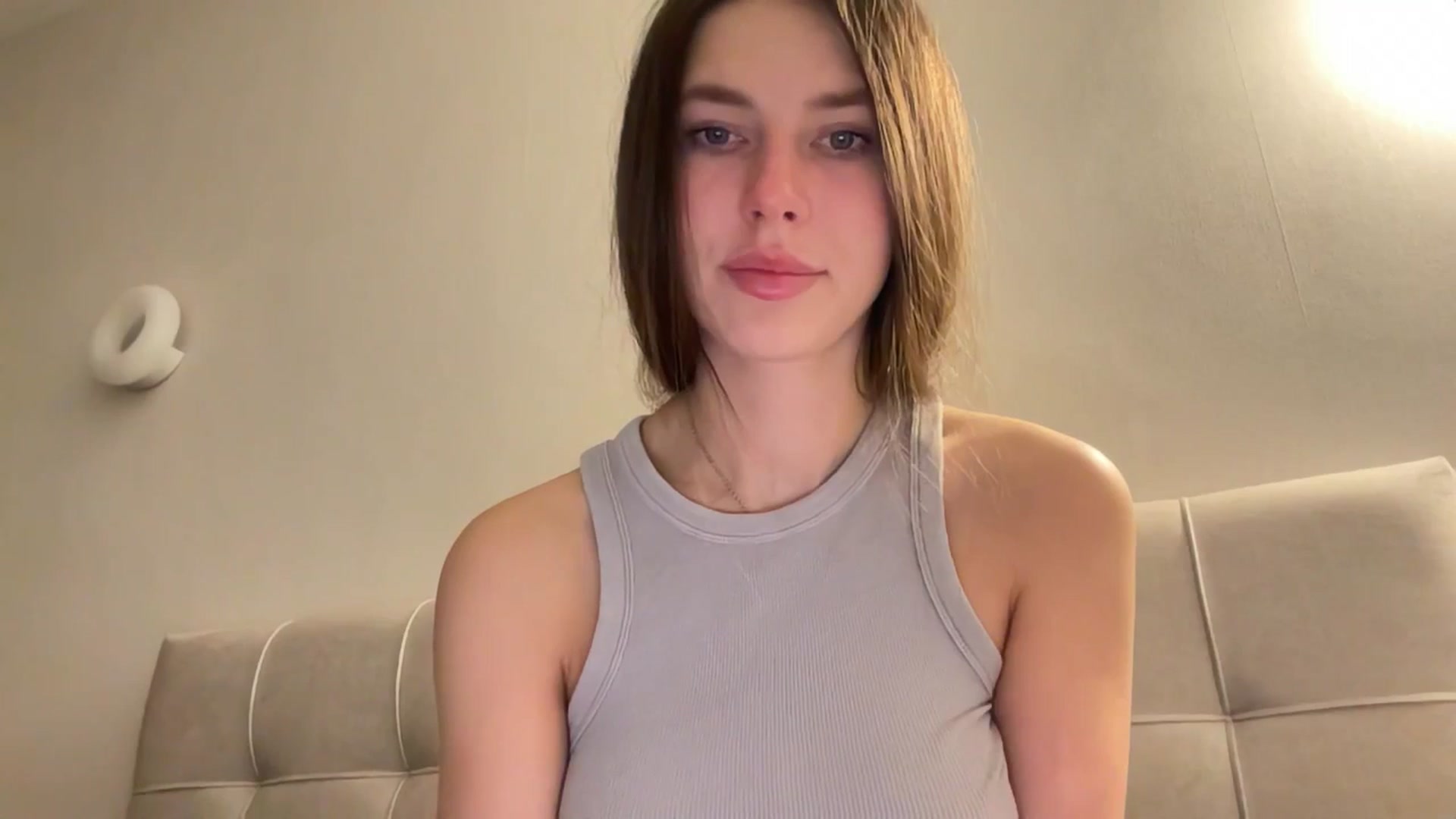 Gallery image thumbnail from kissfreeze's myfreecams stream on, 04/14/2026, 21:08 image 16 of 20
