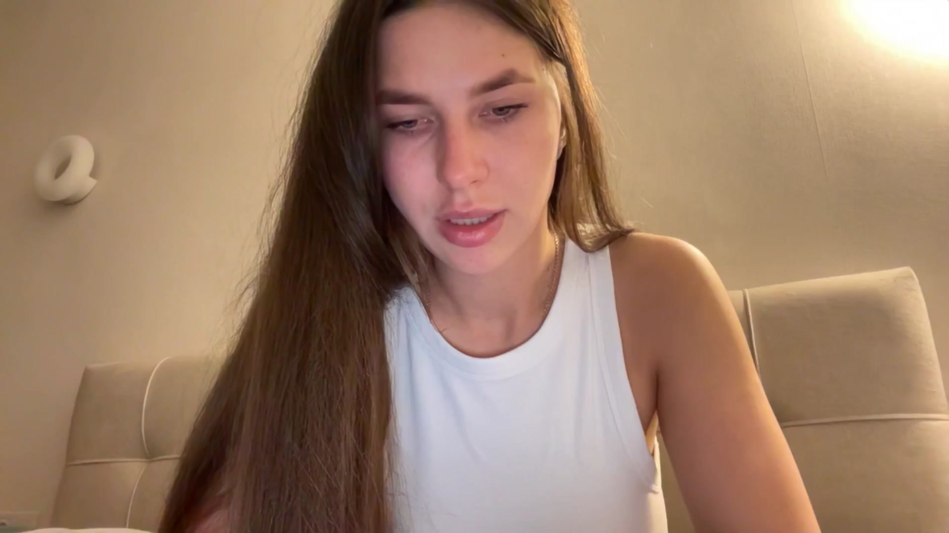 Gallery image thumbnail from kissfreeze's myfreecams stream on, 04/17/2026, 16:10 image 5 of 20