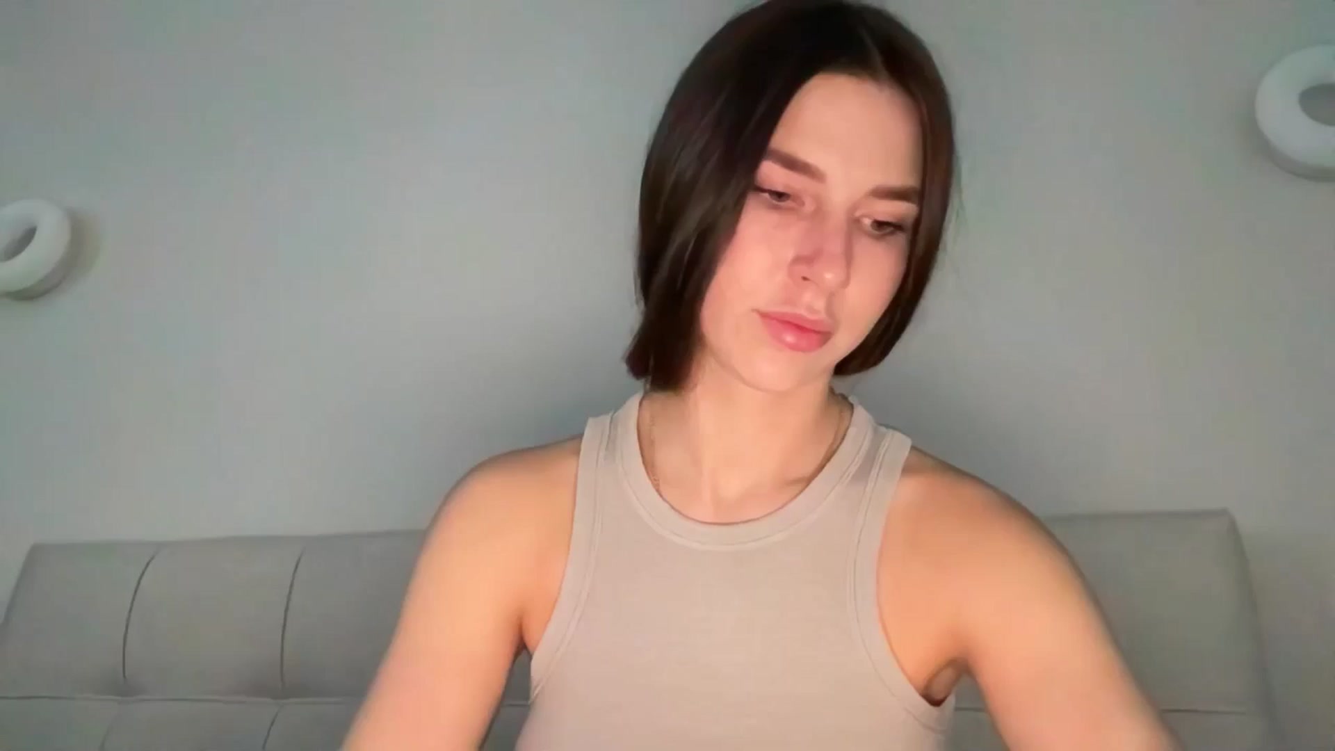Gallery image thumbnail from kissfreeze's myfreecams stream on, 04/29/2026, 16:11 image 1 of 20