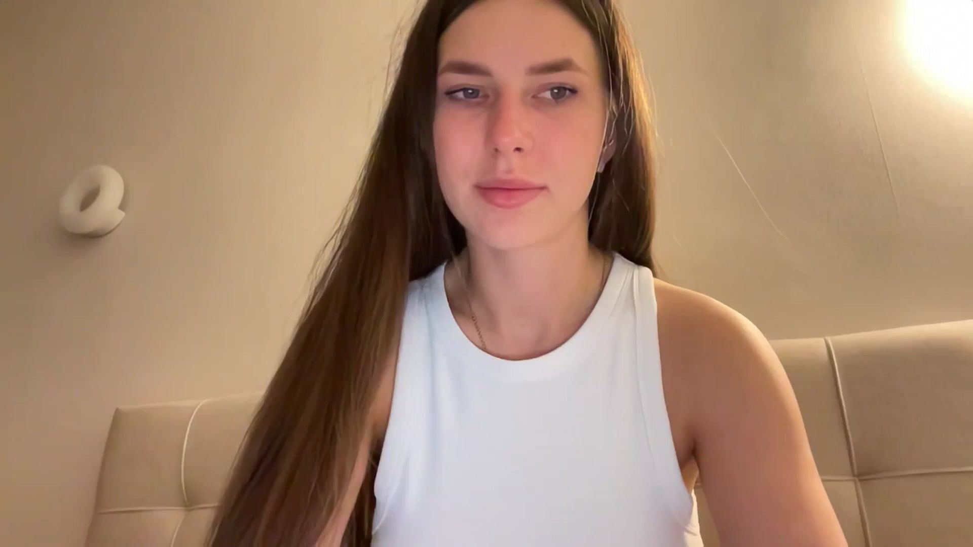 Gallery image thumbnail from kissfreeze's myfreecams stream on, 05/02/2026, 21:39 image 9 of 20