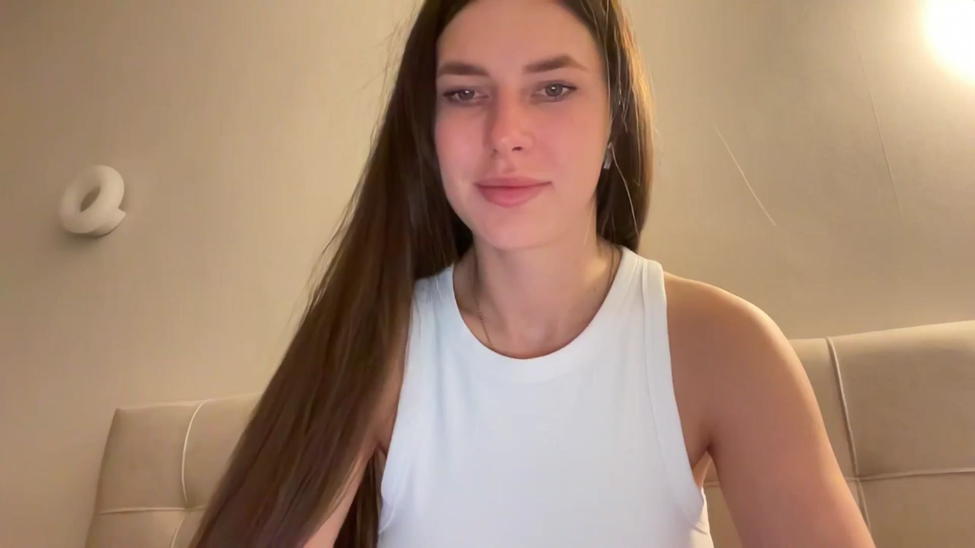 Gallery image thumbnail from kissfreeze's myfreecams stream on, 05/02/2026, 21:39 image 10 of 20