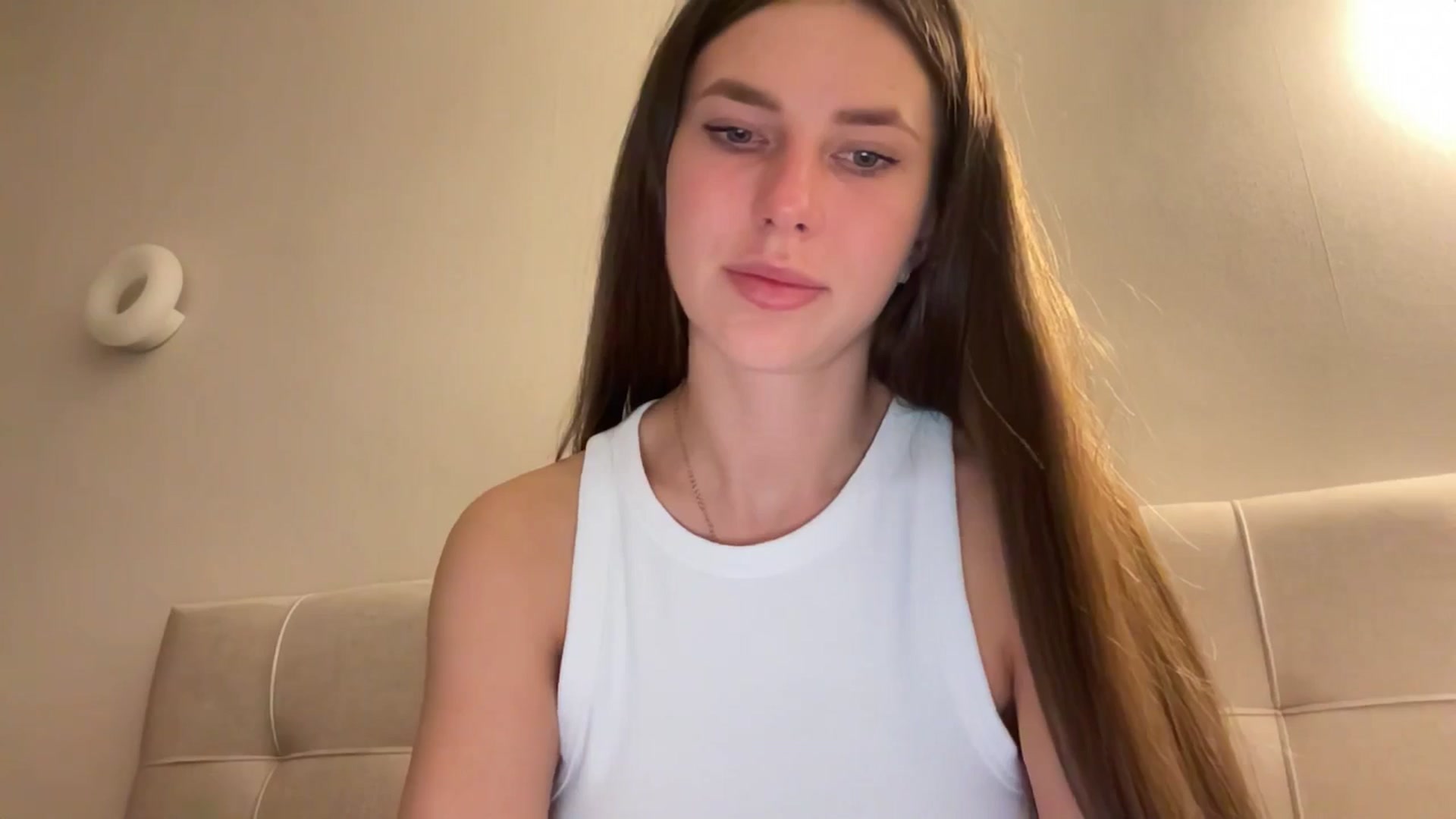 Gallery image thumbnail from kissfreeze's myfreecams stream on, 05/02/2026, 21:39 image 3 of 20