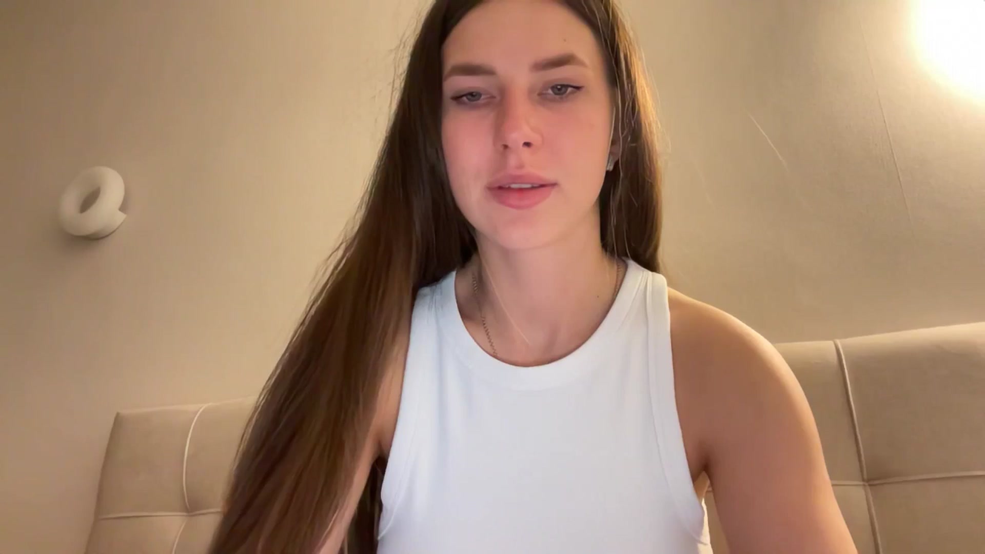 Gallery image thumbnail from kissfreeze's myfreecams stream on, 05/02/2026, 21:39 image 8 of 20