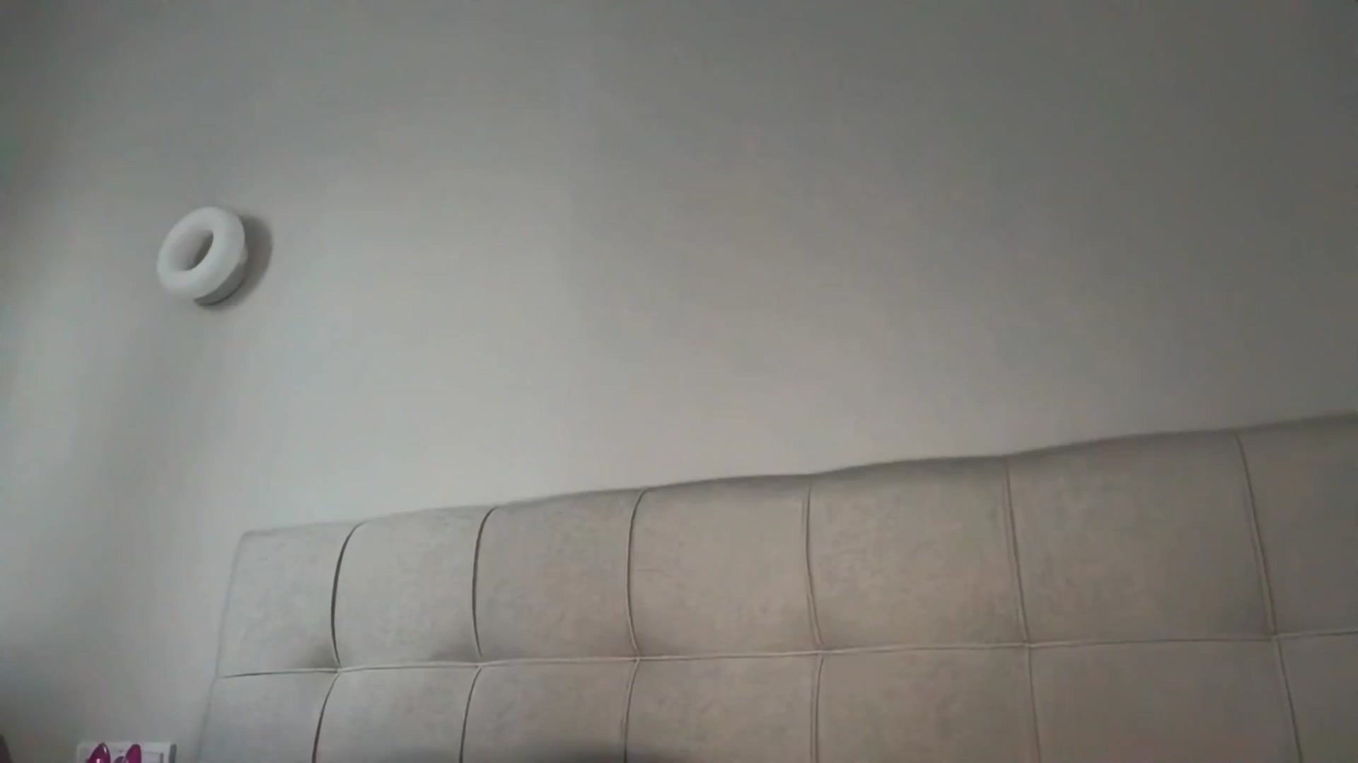 Gallery image thumbnail from kissfreeze's myfreecams stream on, 05/07/2026, 15:31 image 19 of 20