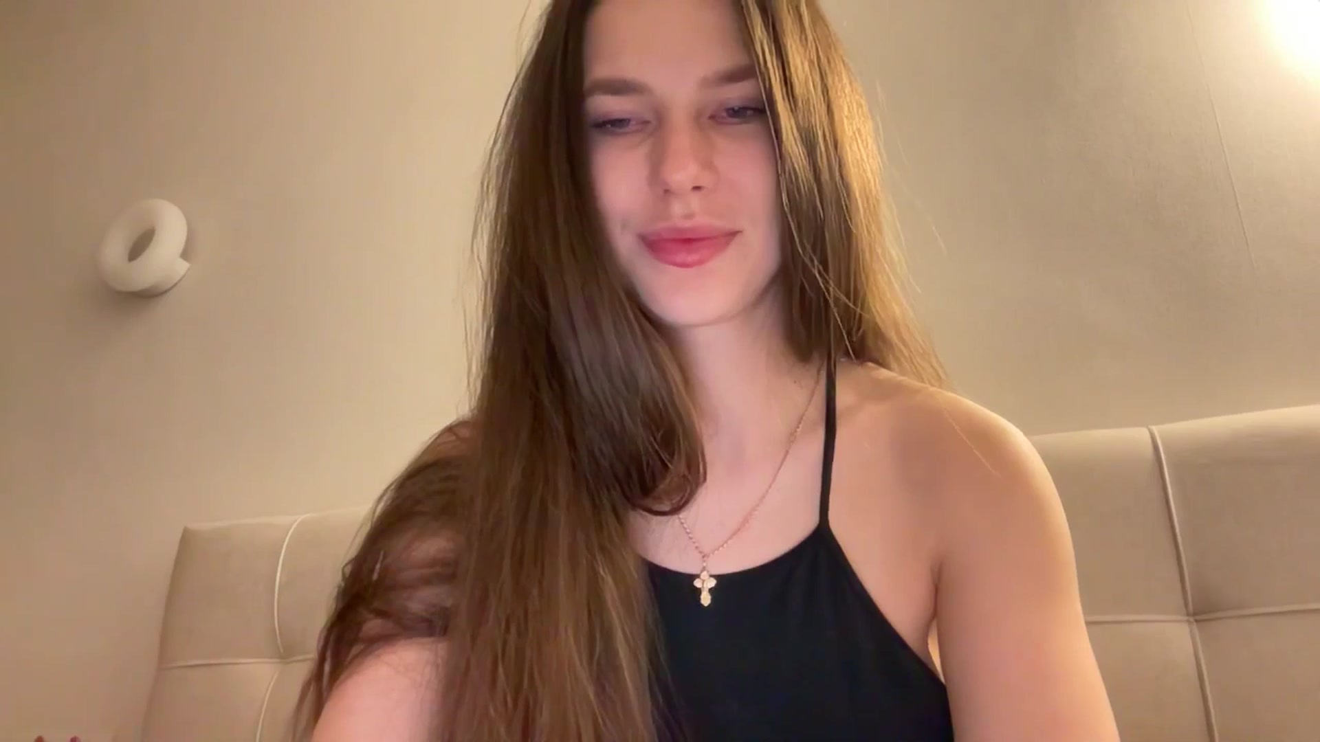 Gallery image thumbnail from kissfreeze's myfreecams stream on, 05/07/2026, 23:12 image 13 of 20