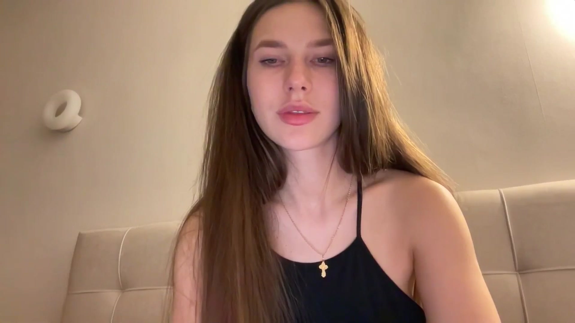 Gallery image thumbnail from kissfreeze's myfreecams stream on, 05/07/2026, 23:12 image 16 of 20