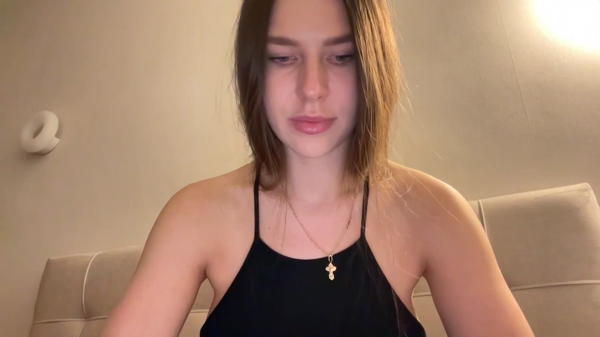 Gallery image thumbnail from kissfreeze's myfreecams stream on, 05/10/2026, 16:52 image 6 of 20