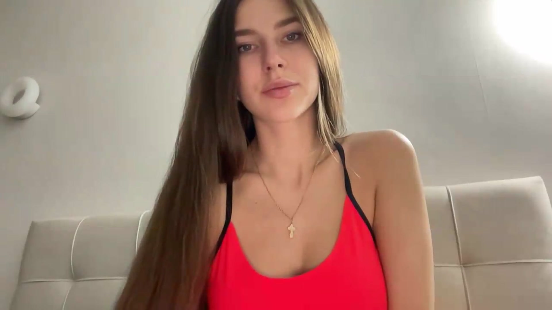 Gallery image thumbnail from kissfreeze's myfreecams stream on, 05/12/2026, 17:32 image 2 of 20