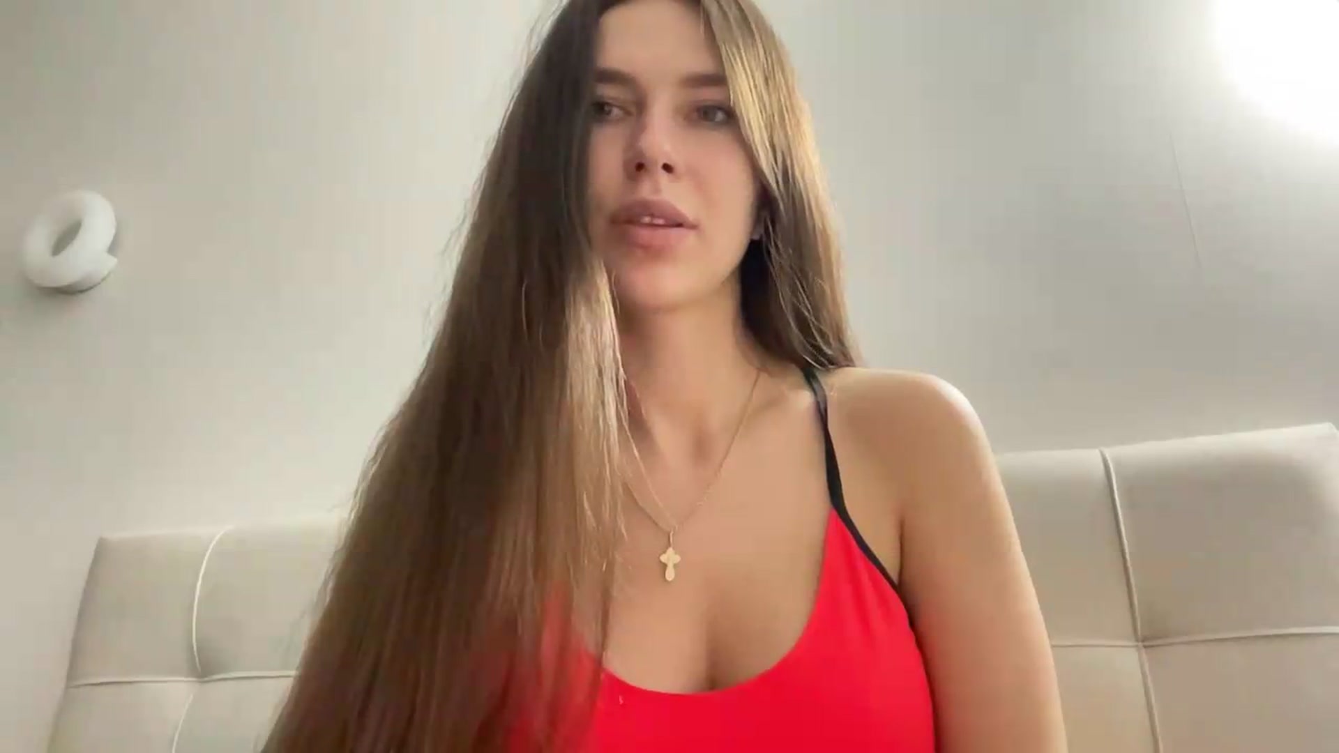 Gallery image thumbnail from kissfreeze's myfreecams stream on, 05/12/2026, 17:32 image 5 of 20