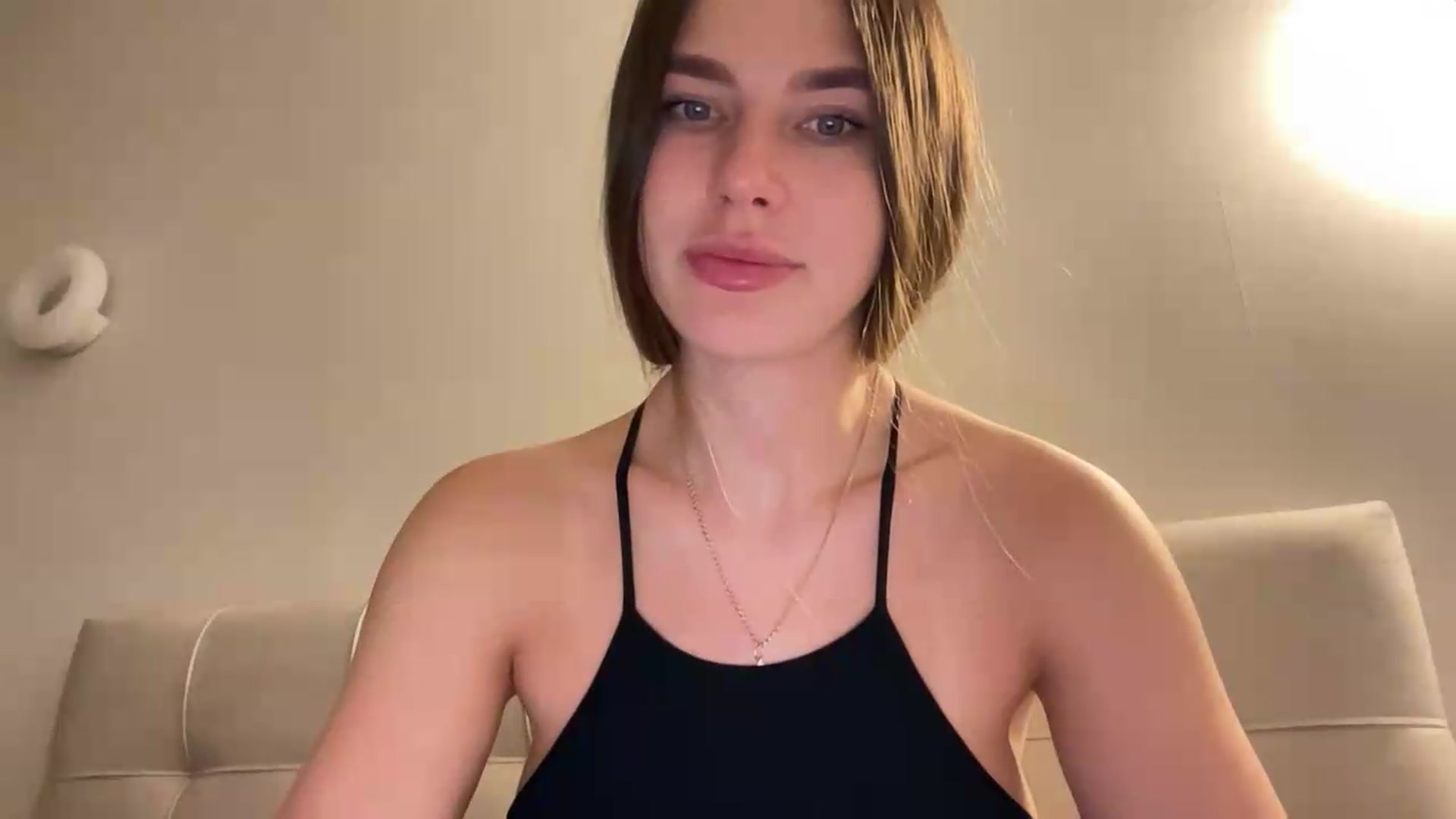 Gallery image thumbnail from kissfreeze's myfreecams stream on, 05/26/2026, 21:38 image 5 of 20