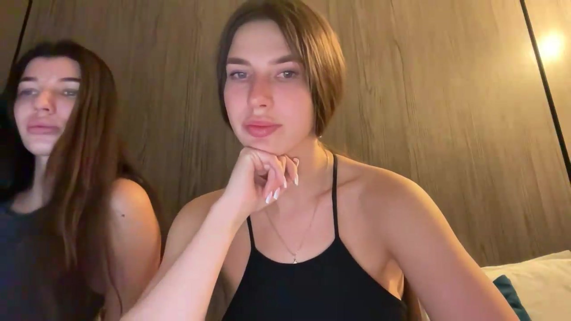 Gallery image thumbnail from kissfreeze's myfreecams stream on, 05/29/2026, 24:50 image 10 of 20
