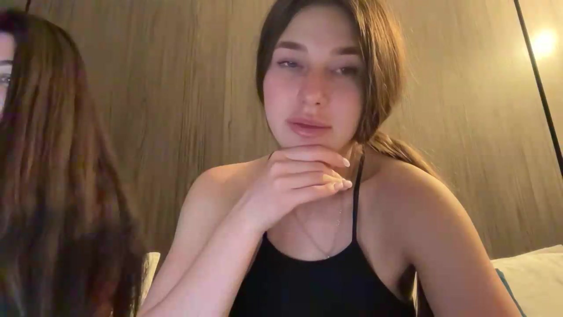 Gallery image thumbnail from kissfreeze's myfreecams stream on, 05/29/2026, 24:50 image 17 of 20