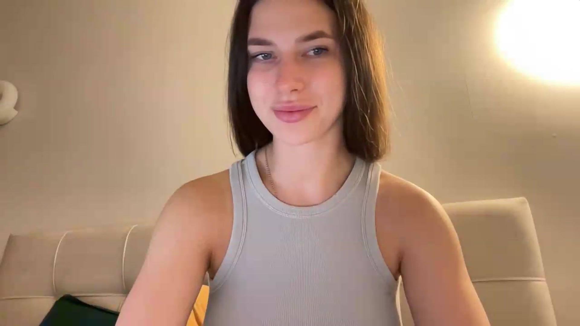 Gallery image thumbnail from kissfreeze's myfreecams stream on, 05/31/2026, 22:51 image 15 of 20