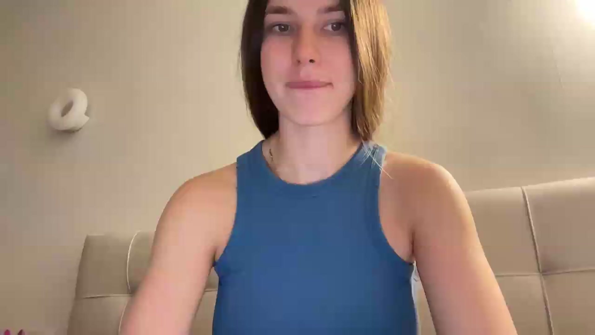 Gallery image thumbnail from kissfreeze's myfreecams stream on, 06/04/2026, 22:12 image 1 of 20