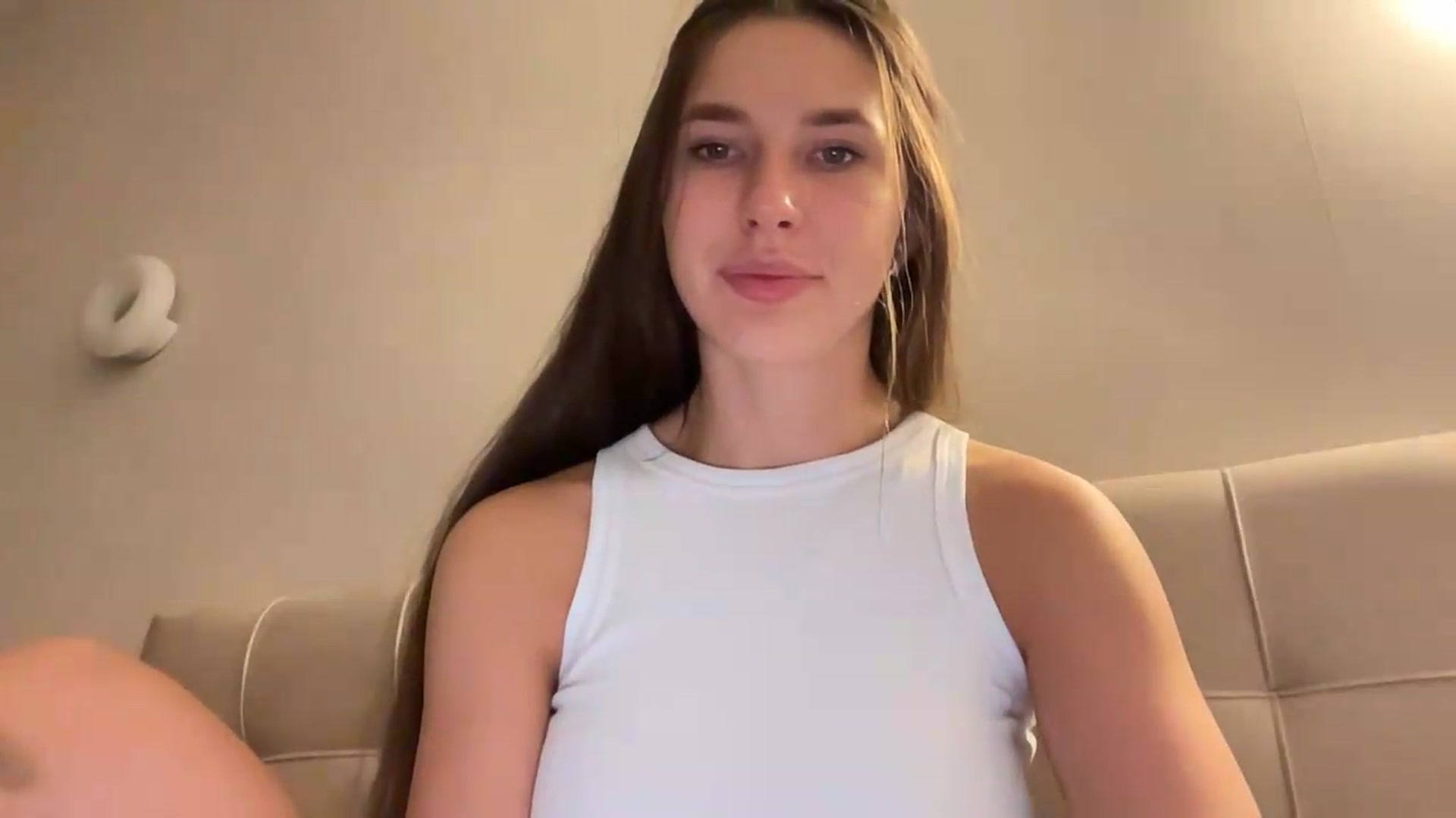 Gallery image thumbnail from kissfreeze's myfreecams stream on, 06/07/2026, 23:25 image 11 of 20