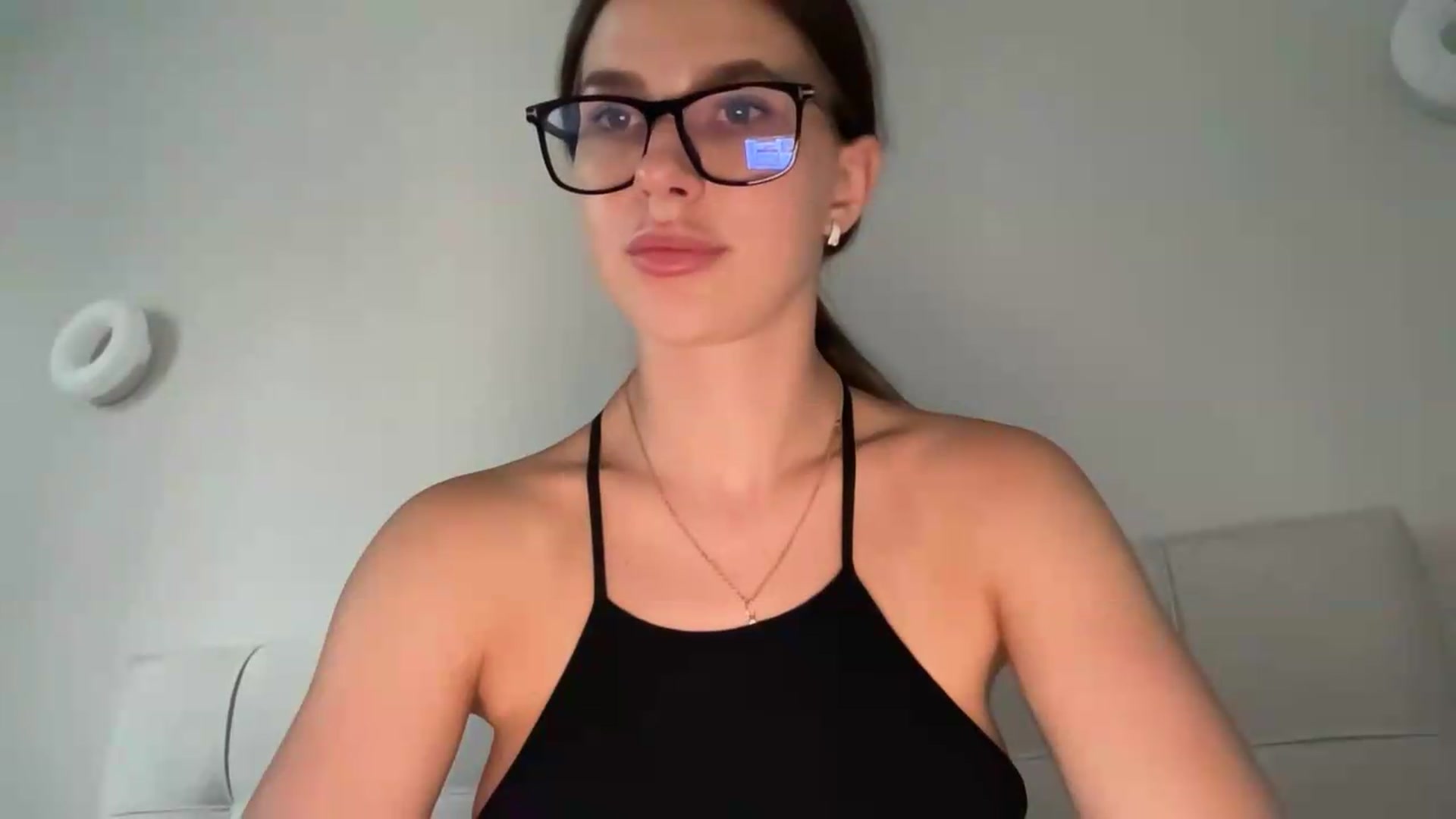 Gallery image thumbnail from kissfreeze's myfreecams stream on, 06/10/2026, 16:15 image 10 of 20