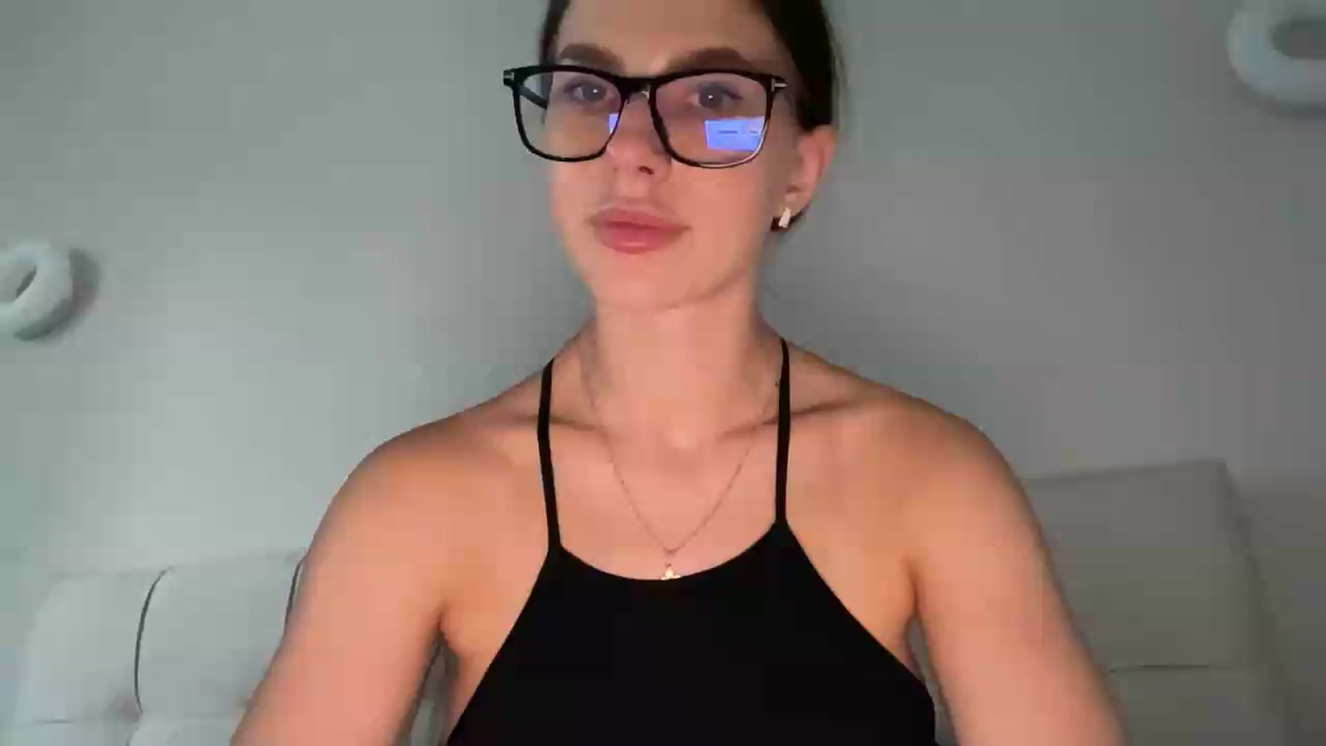 Gallery image thumbnail from kissfreeze's myfreecams stream on, 06/10/2026, 16:15 image 2 of 20