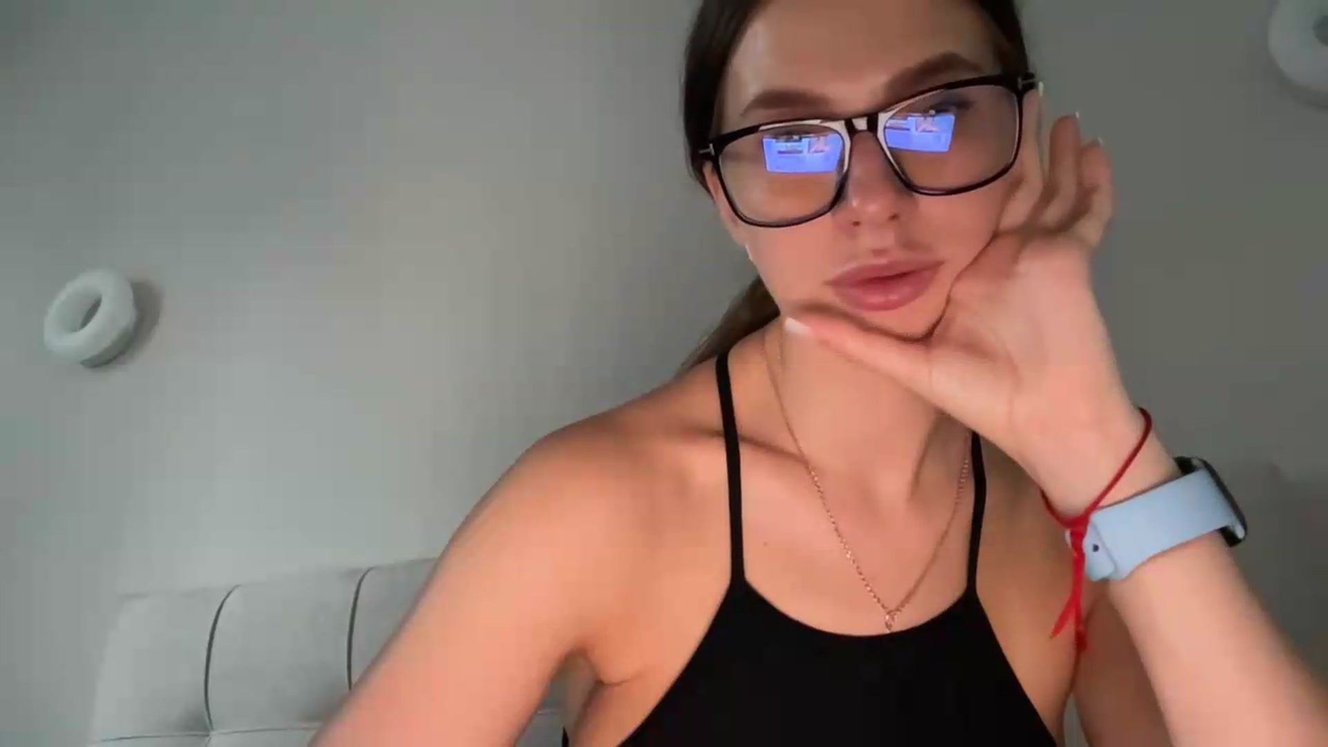 Gallery image thumbnail from kissfreeze's myfreecams stream on, 06/10/2026, 16:15 image 11 of 20