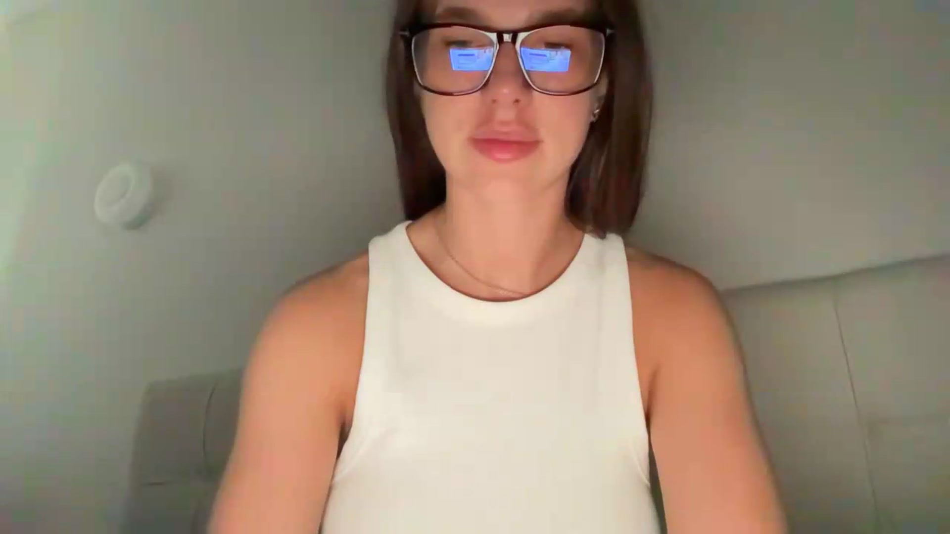 Gallery image thumbnail from kissfreeze's myfreecams stream on, 06/13/2026, 07:13 image 7 of 20