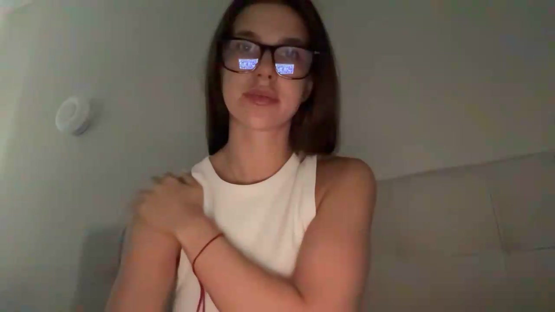 Gallery image thumbnail from kissfreeze's myfreecams stream on, 06/13/2026, 07:13 image 10 of 20