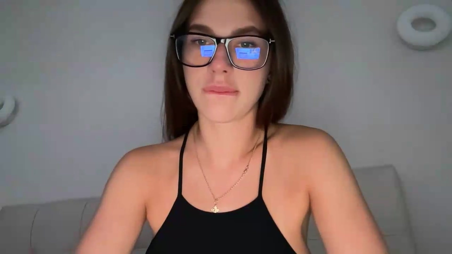 Gallery image thumbnail from kissfreeze's myfreecams stream on, 06/22/2026, 15:52 image 7 of 20
