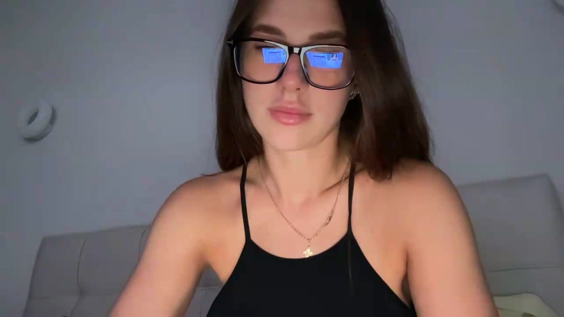 Gallery image thumbnail from kissfreeze's myfreecams stream on, 06/22/2026, 16:43 image 8 of 20