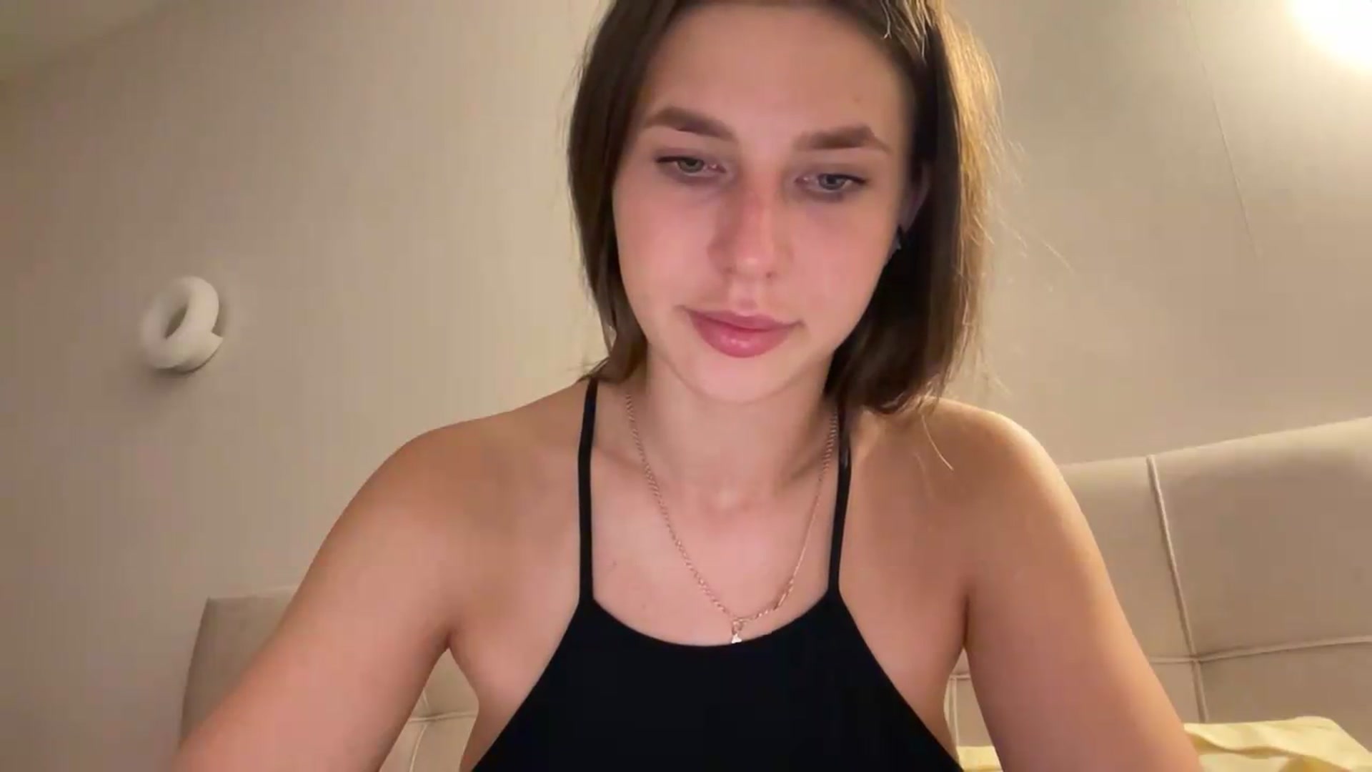 Gallery image thumbnail from kissfreeze's myfreecams stream on, 06/23/2026, 23:16 image 12 of 20