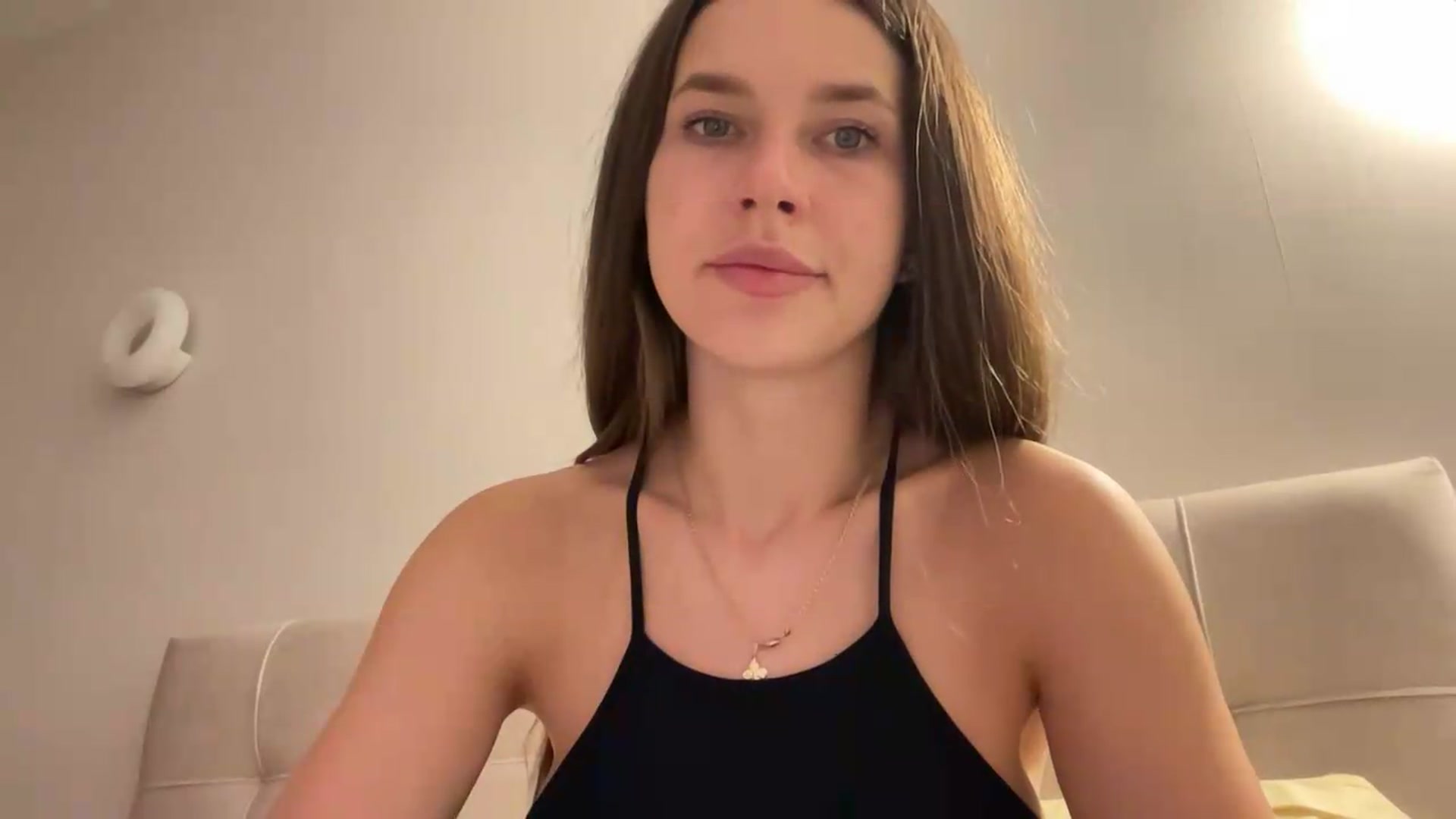 Gallery image thumbnail from kissfreeze's myfreecams stream on, 06/23/2026, 23:16 image 8 of 20
