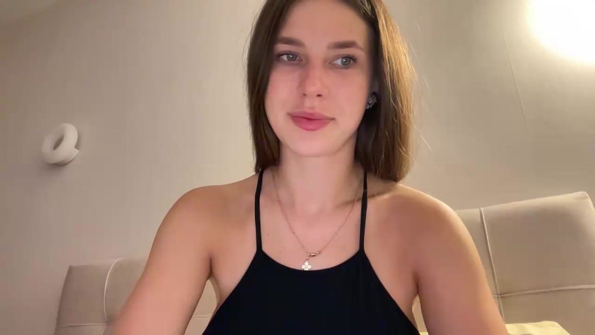 Gallery image thumbnail from kissfreeze's myfreecams stream on, 06/23/2026, 23:16 image 6 of 20