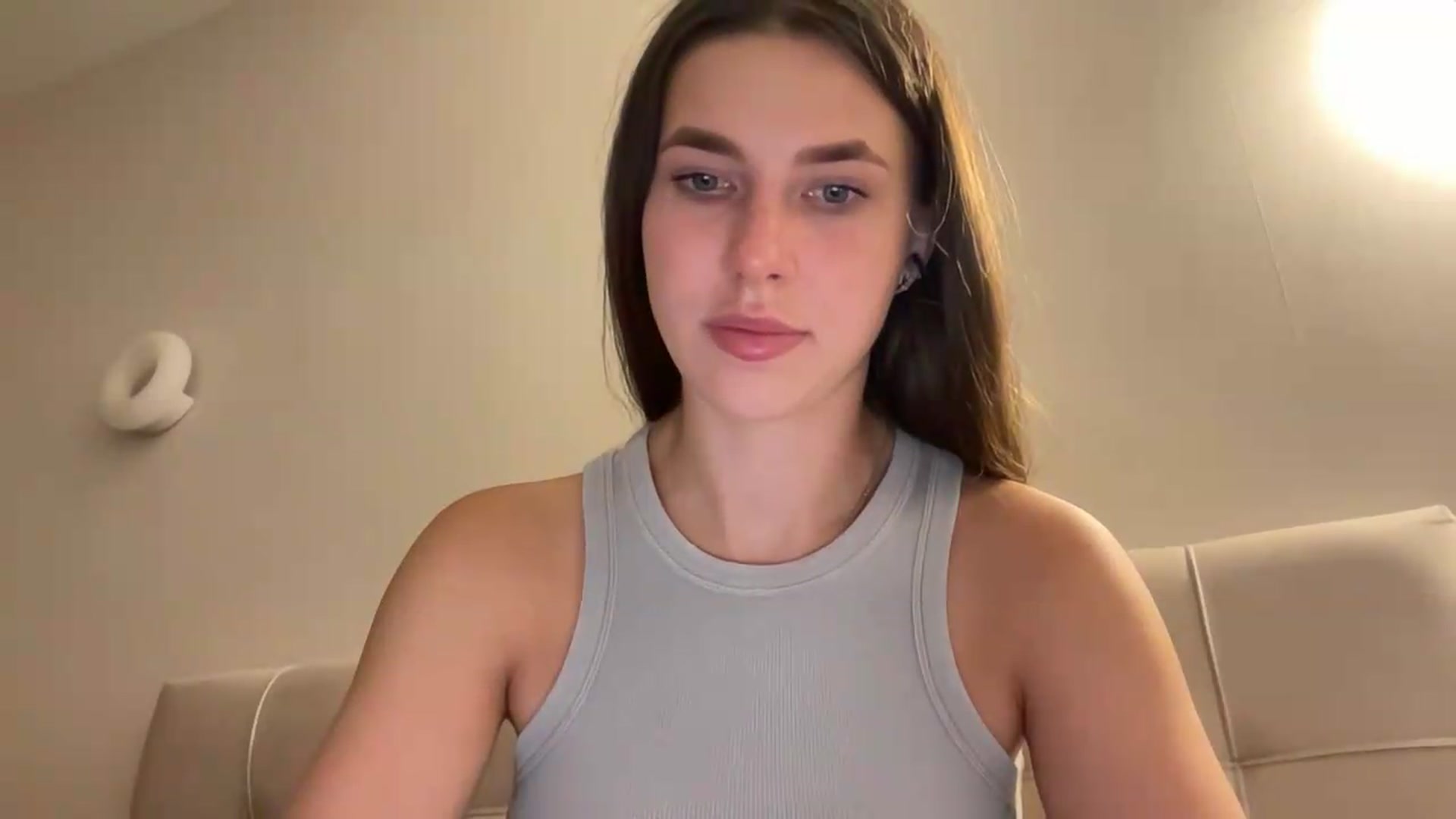 Gallery image thumbnail from kissfreeze's myfreecams stream on, 06/27/2026, 22:40 image 9 of 20