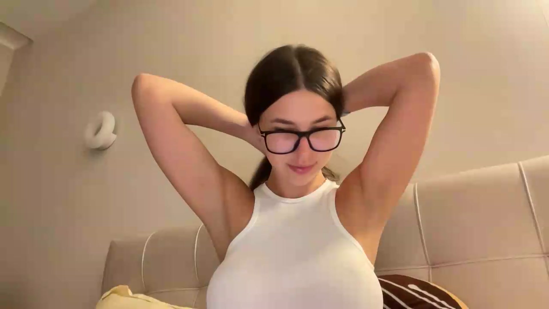 Gallery image thumbnail from kissfreeze's myfreecams stream on, 07/06/2026, 22:35 image 5 of 20