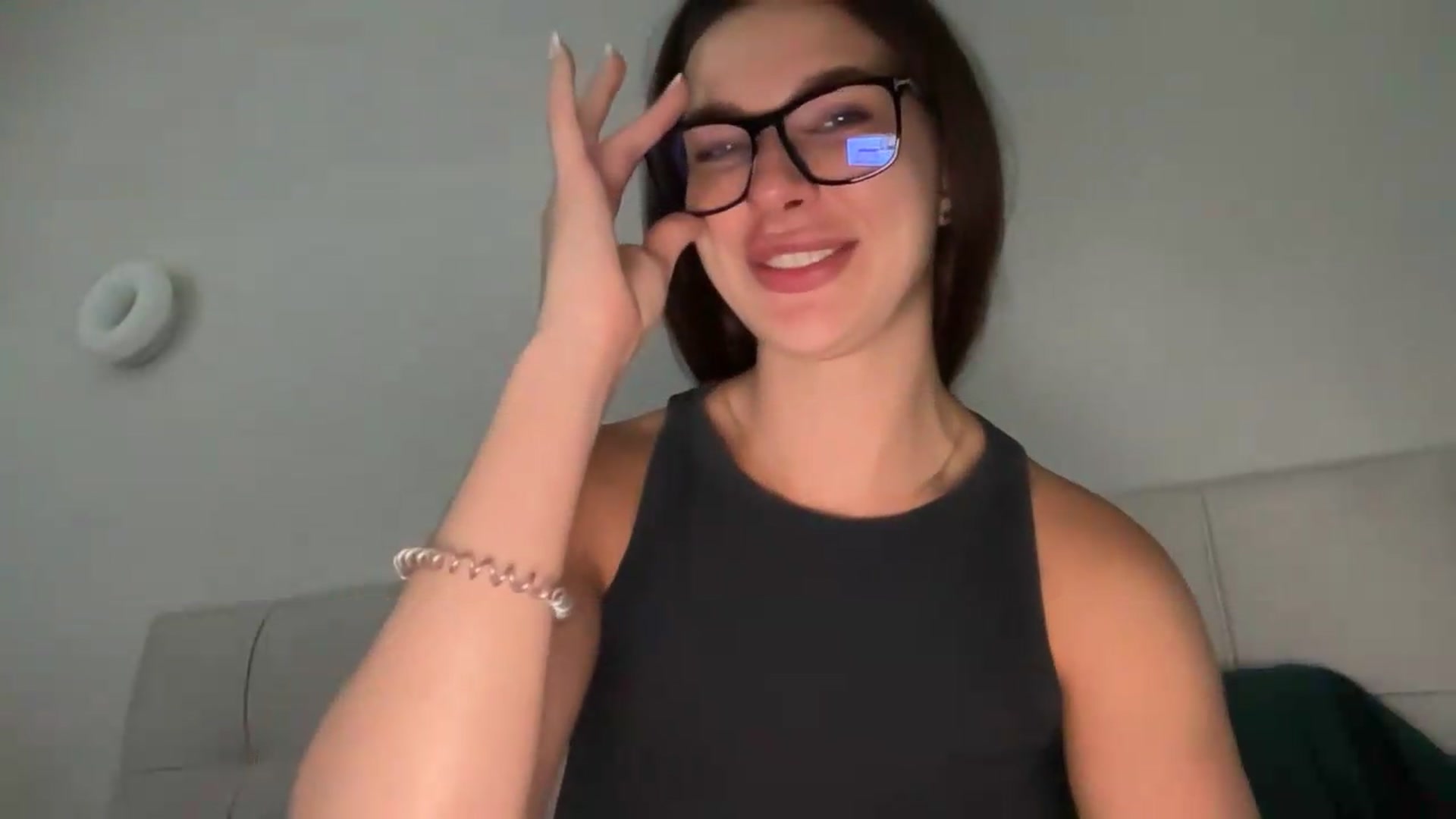 Gallery image thumbnail from kissfreeze's myfreecams stream on, 07/09/2026, 15:35 image 8 of 20