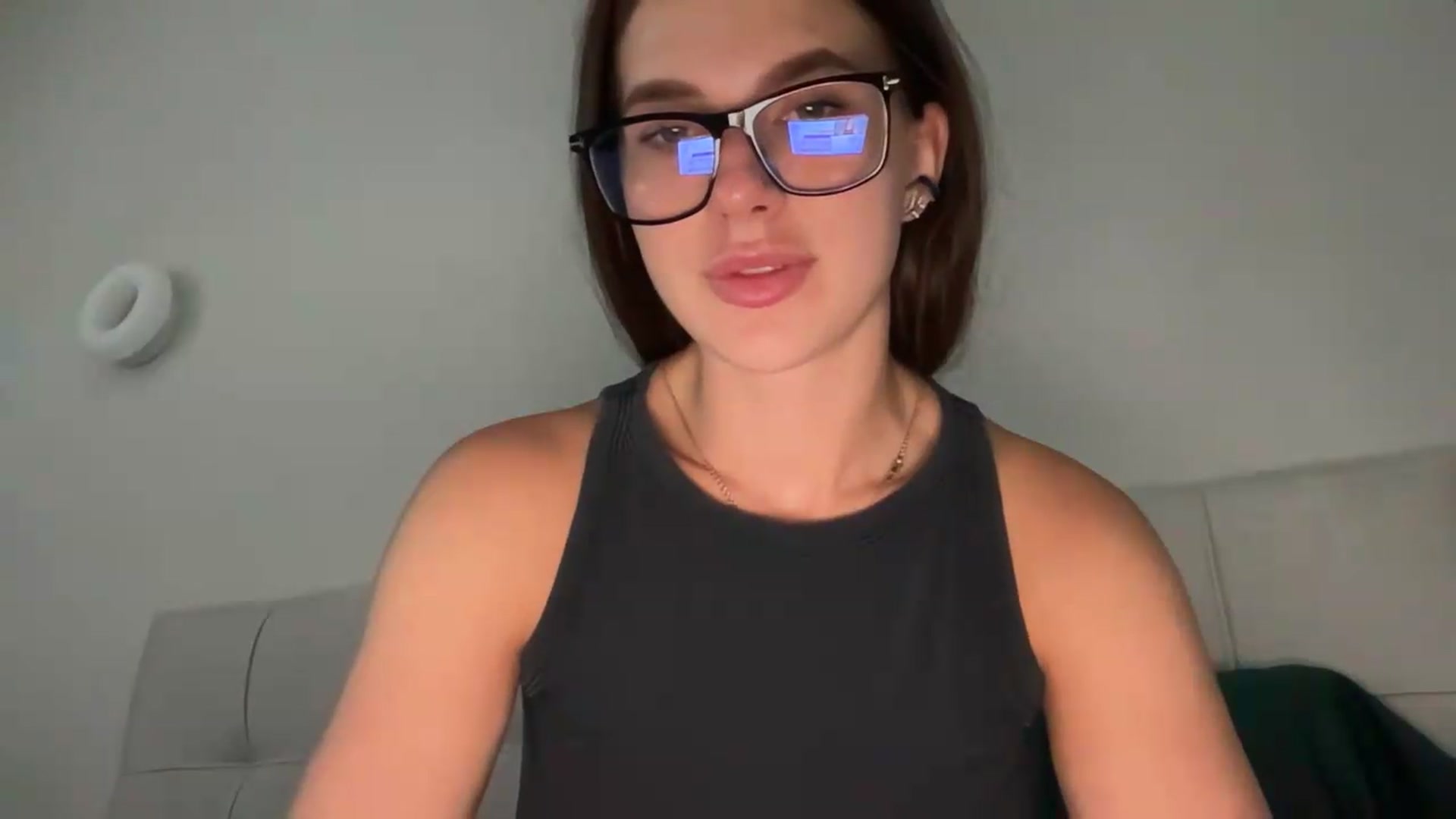 Gallery image thumbnail from kissfreeze's myfreecams stream on, 07/09/2026, 15:35 image 9 of 20