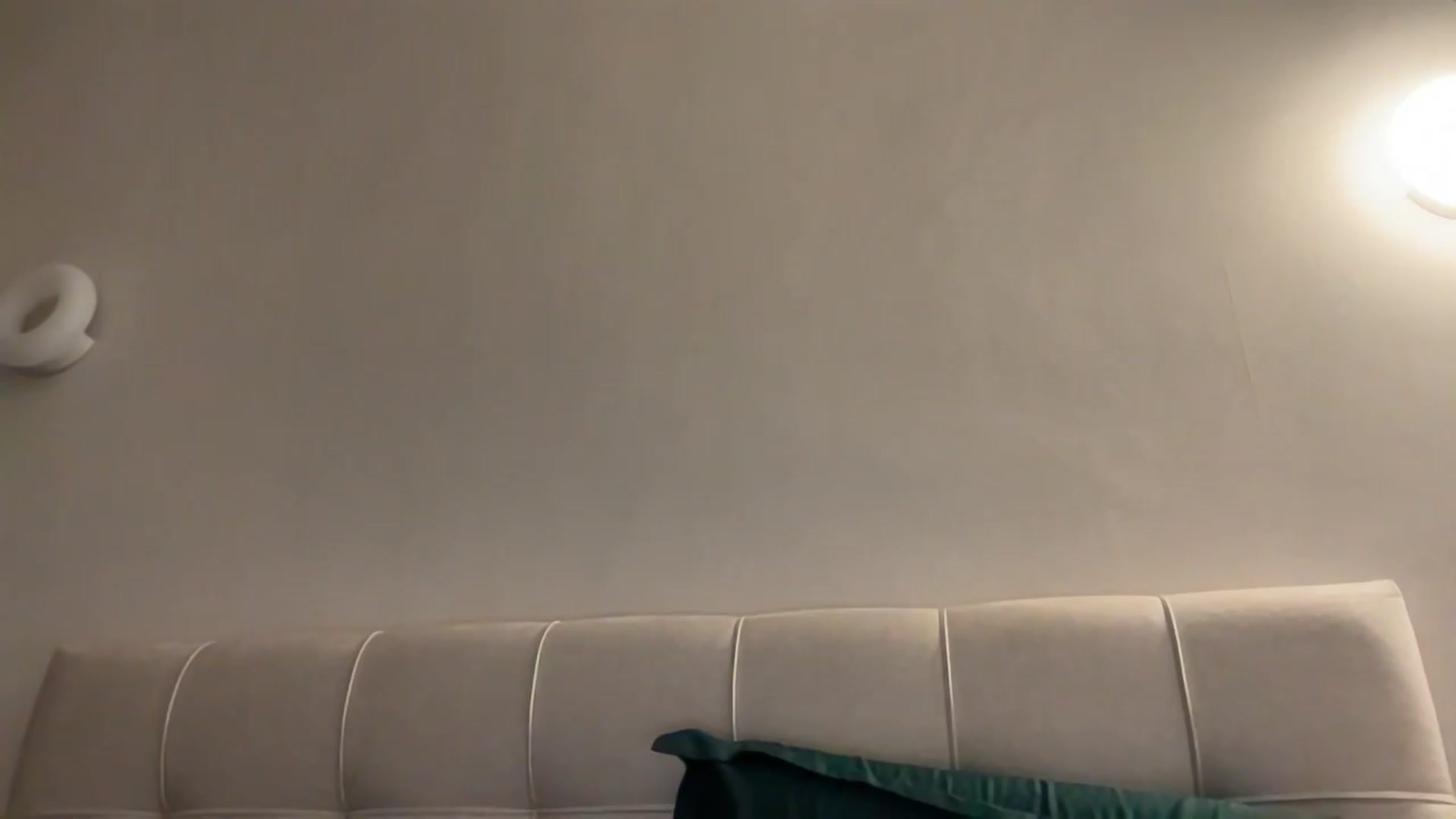 Gallery image thumbnail from kissfreeze's myfreecams stream on, 07/12/2026, 21:36 image 2 of 20
