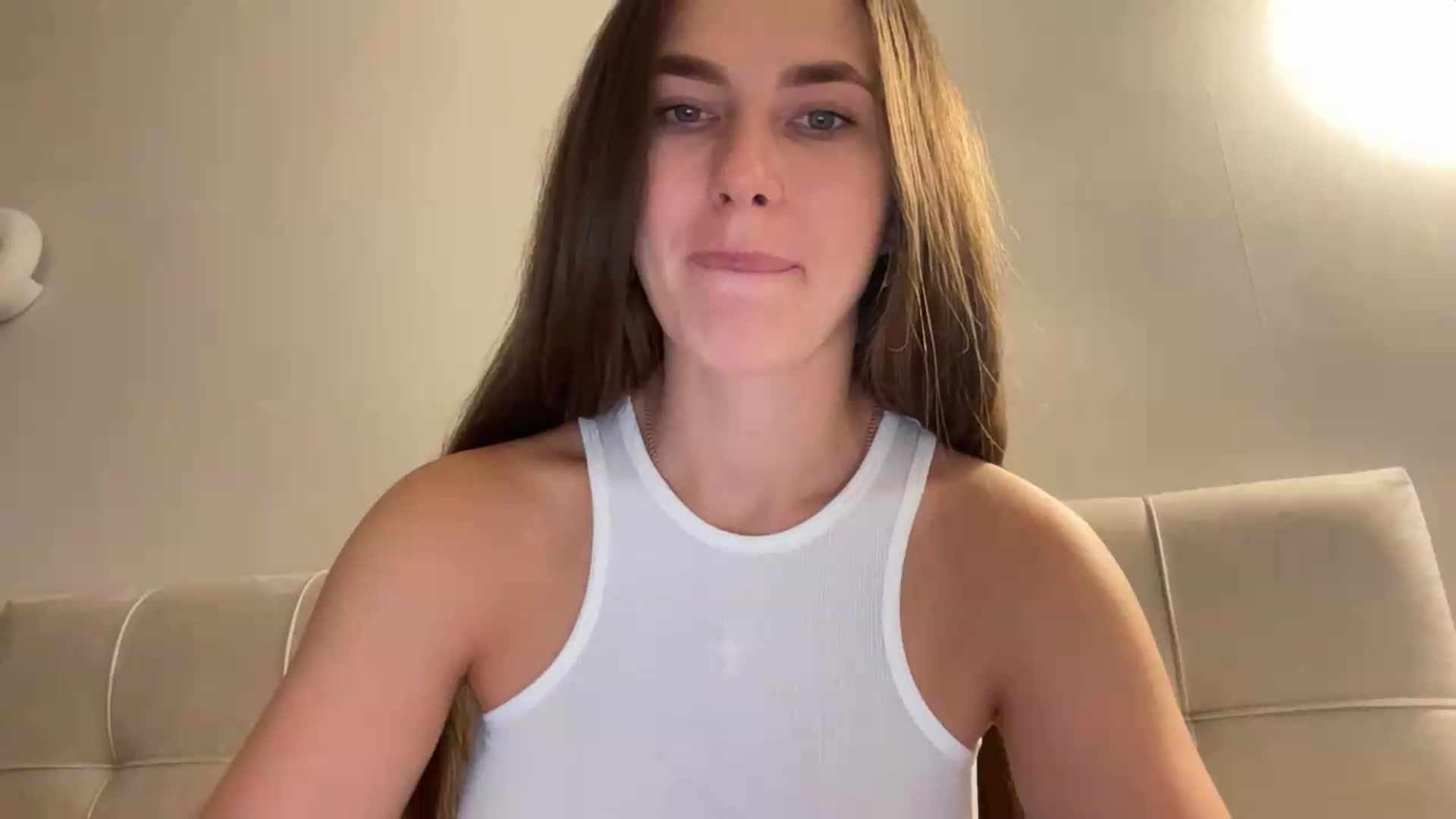 Gallery image thumbnail from kissfreeze's myfreecams stream on, 07/22/2026, 22:24 image 16 of 20